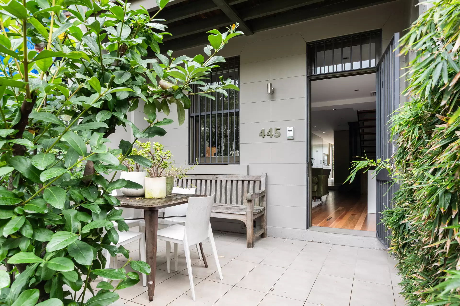445 Crown Street, Surry Hills Sold by Sydney Sotheby's International Realty - image 1