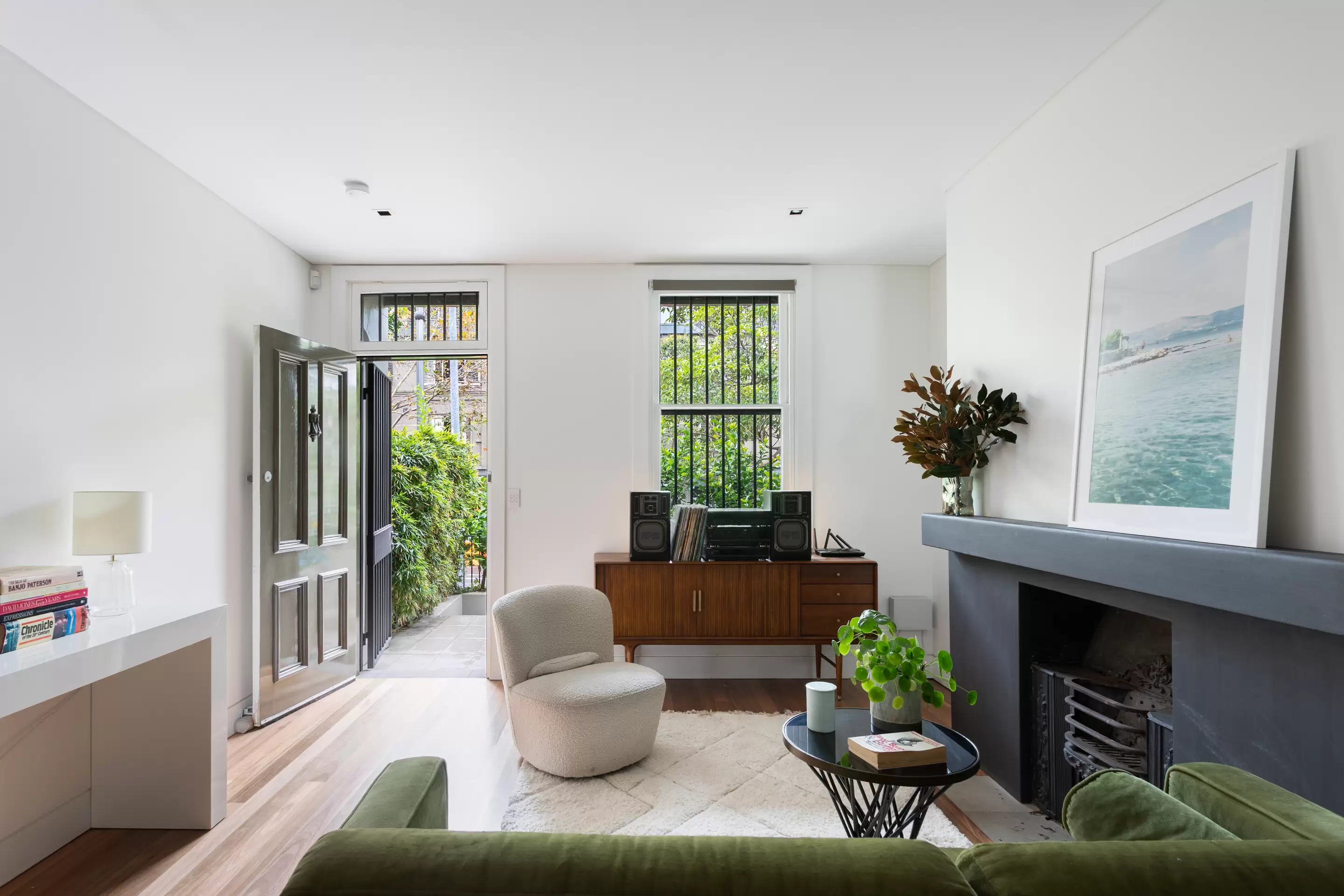 445 Crown Street, Surry Hills Sold by Sydney Sotheby's International Realty - image 2