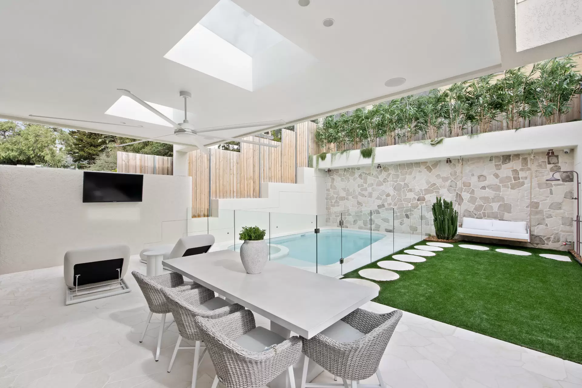 28 Wolseley Road, South Coogee Sold by Sydney Sotheby's International Realty - image 18