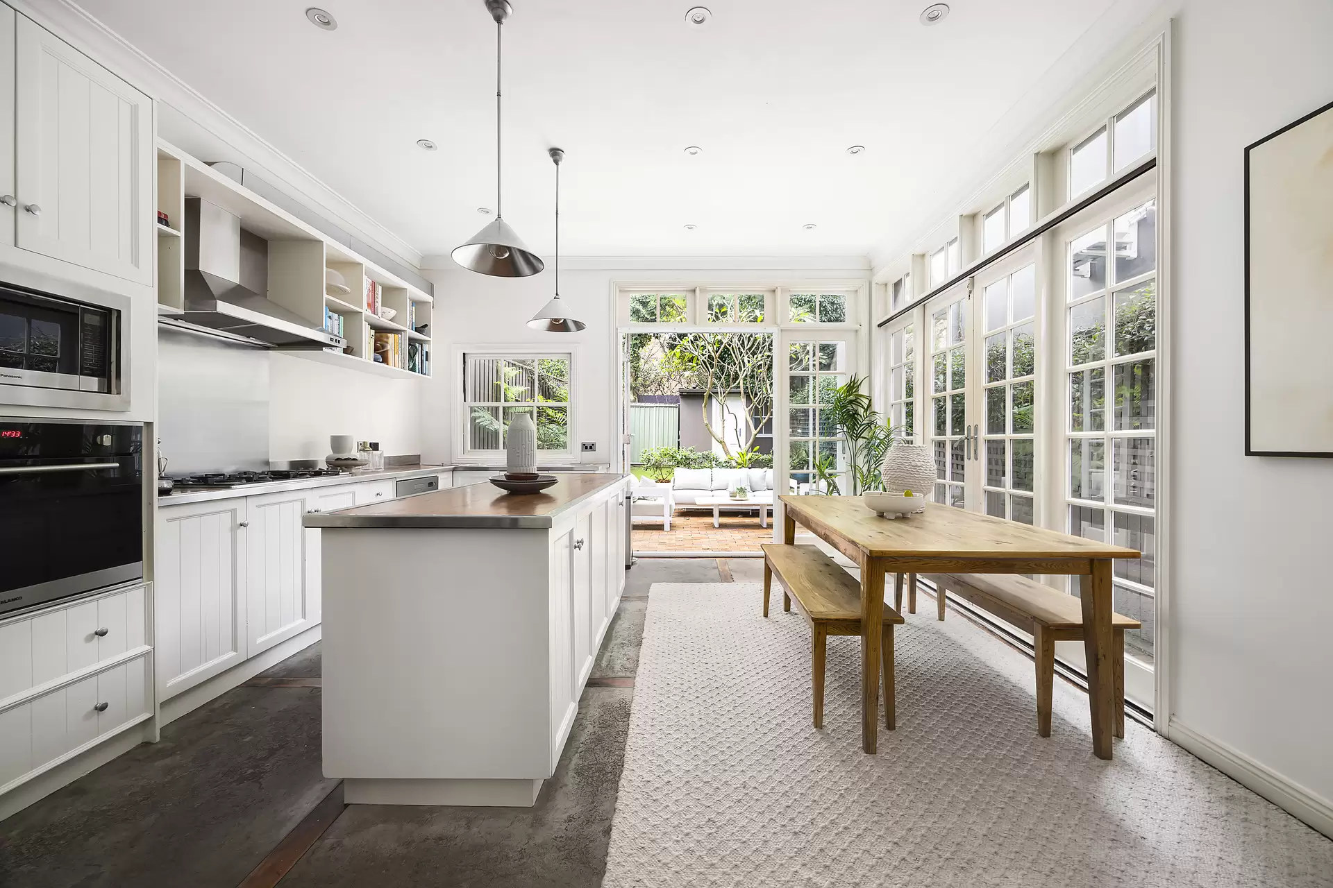 63 Anglesea Street, Bondi Sold by Sydney Sotheby's International Realty - image 1