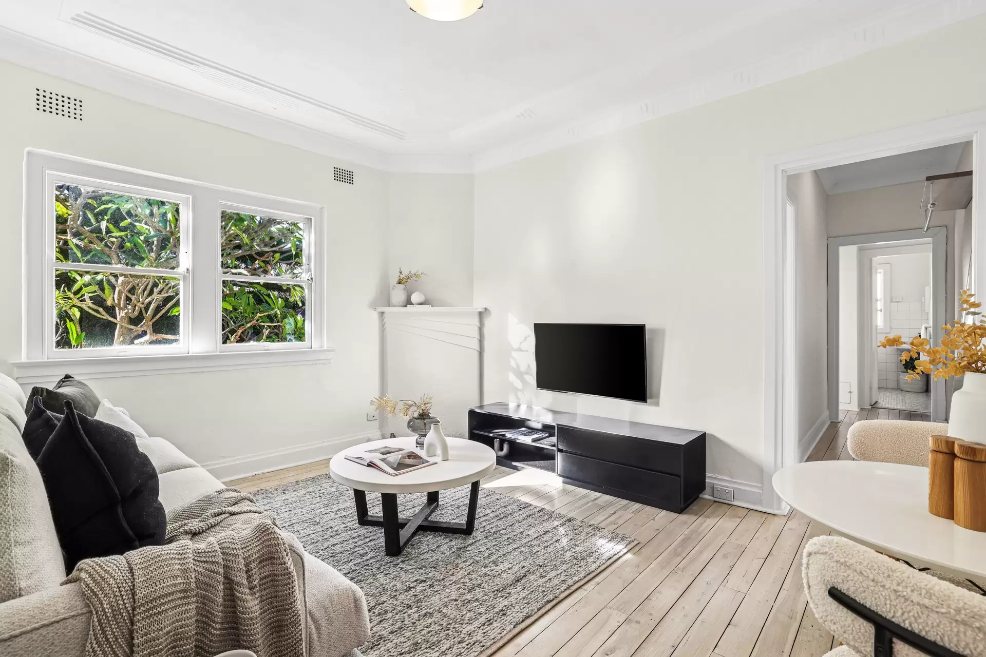 6/1 Lowe Street, Clovelly Sold by Sydney Sotheby's International Realty - image 4