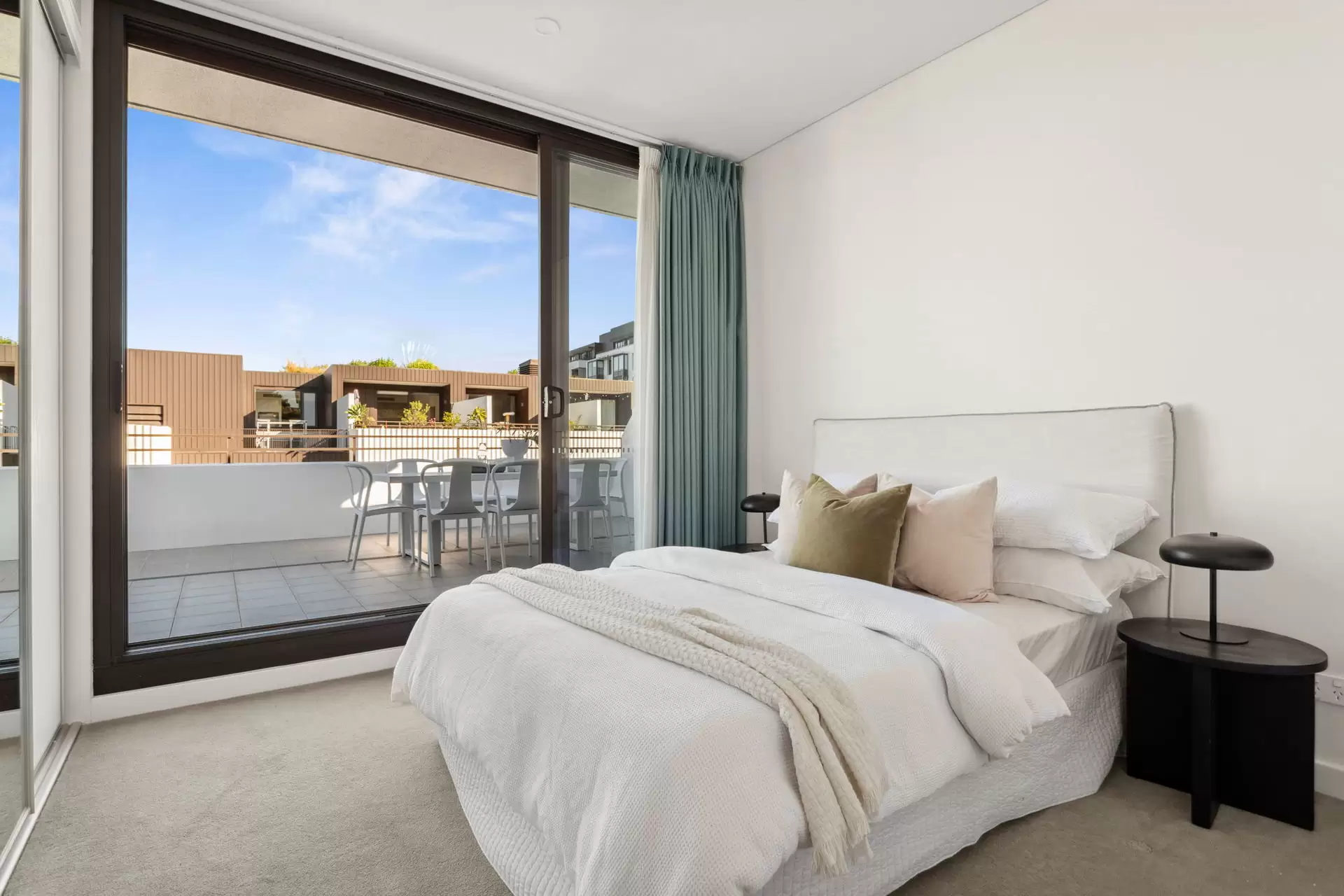 422/4 Stovemaker Lane, Erskineville Sold by Sydney Sotheby's International Realty - image 7