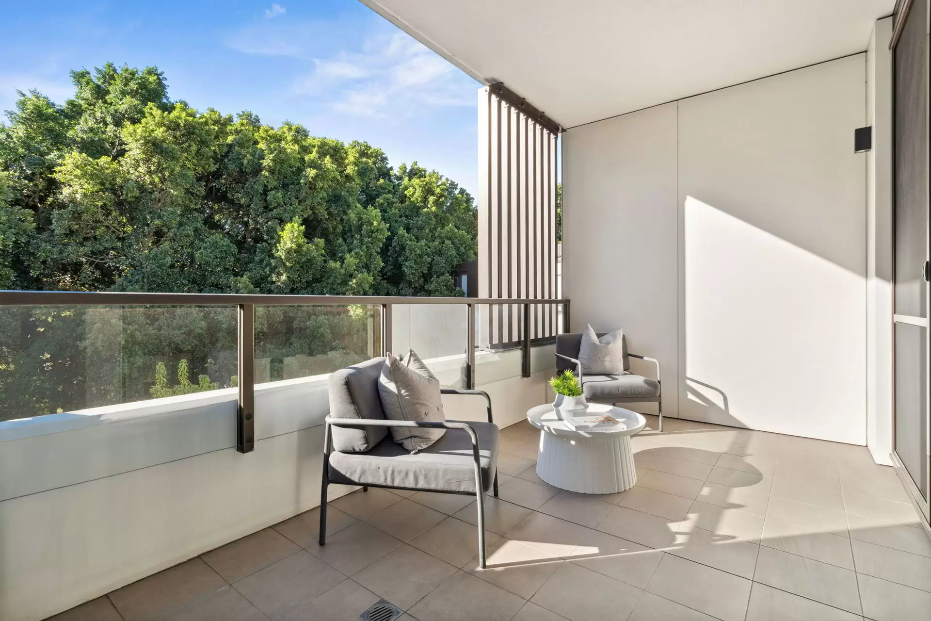 422/4 Stovemaker Lane, Erskineville Sold by Sydney Sotheby's International Realty - image 5