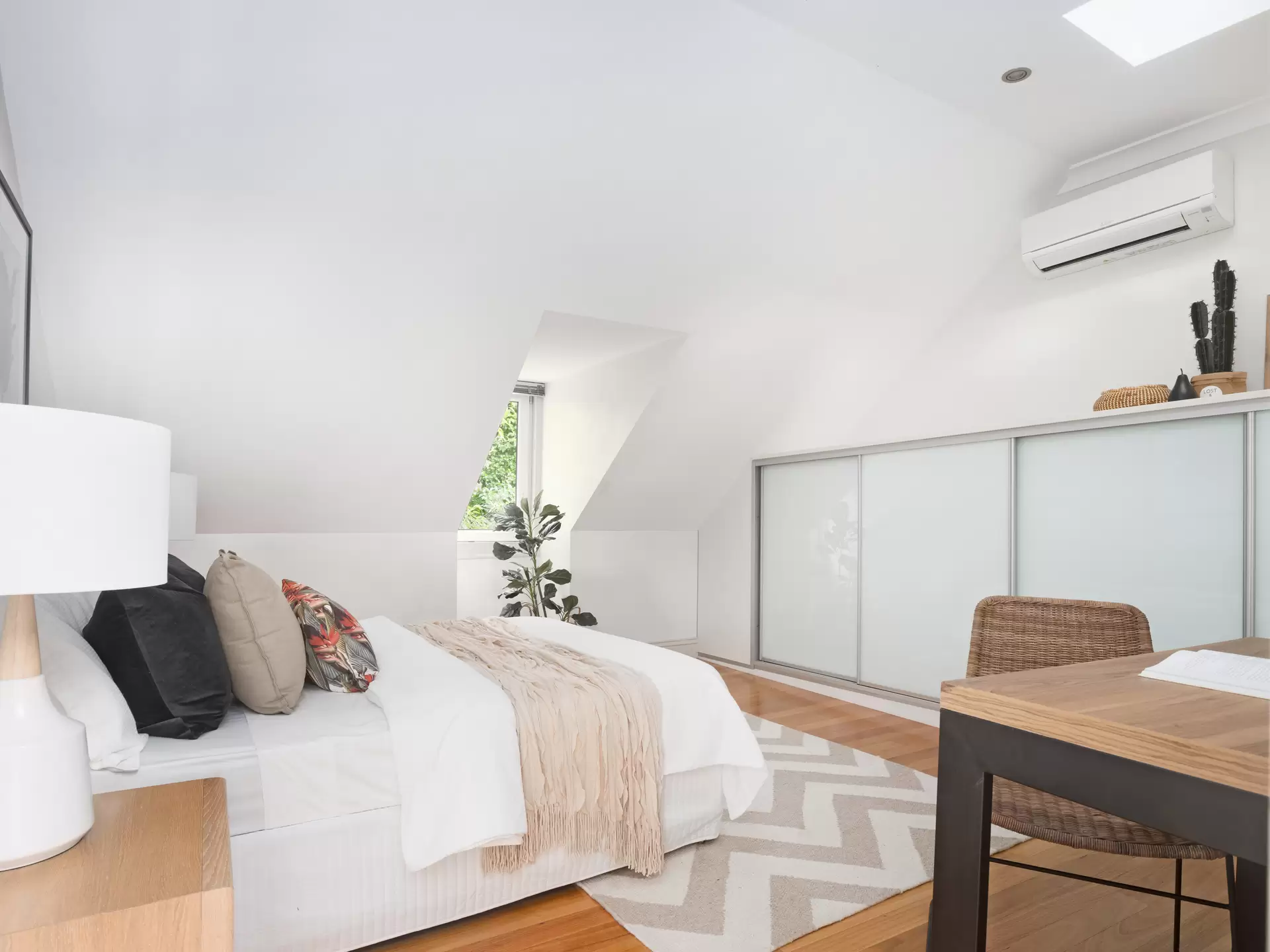680 Elizabeth Street, Waterloo Sold by Sydney Sotheby's International Realty - image 1