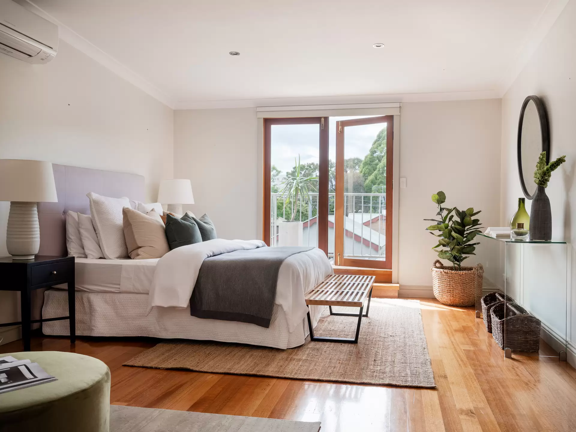 680 Elizabeth Street, Waterloo Sold by Sydney Sotheby's International Realty - image 1