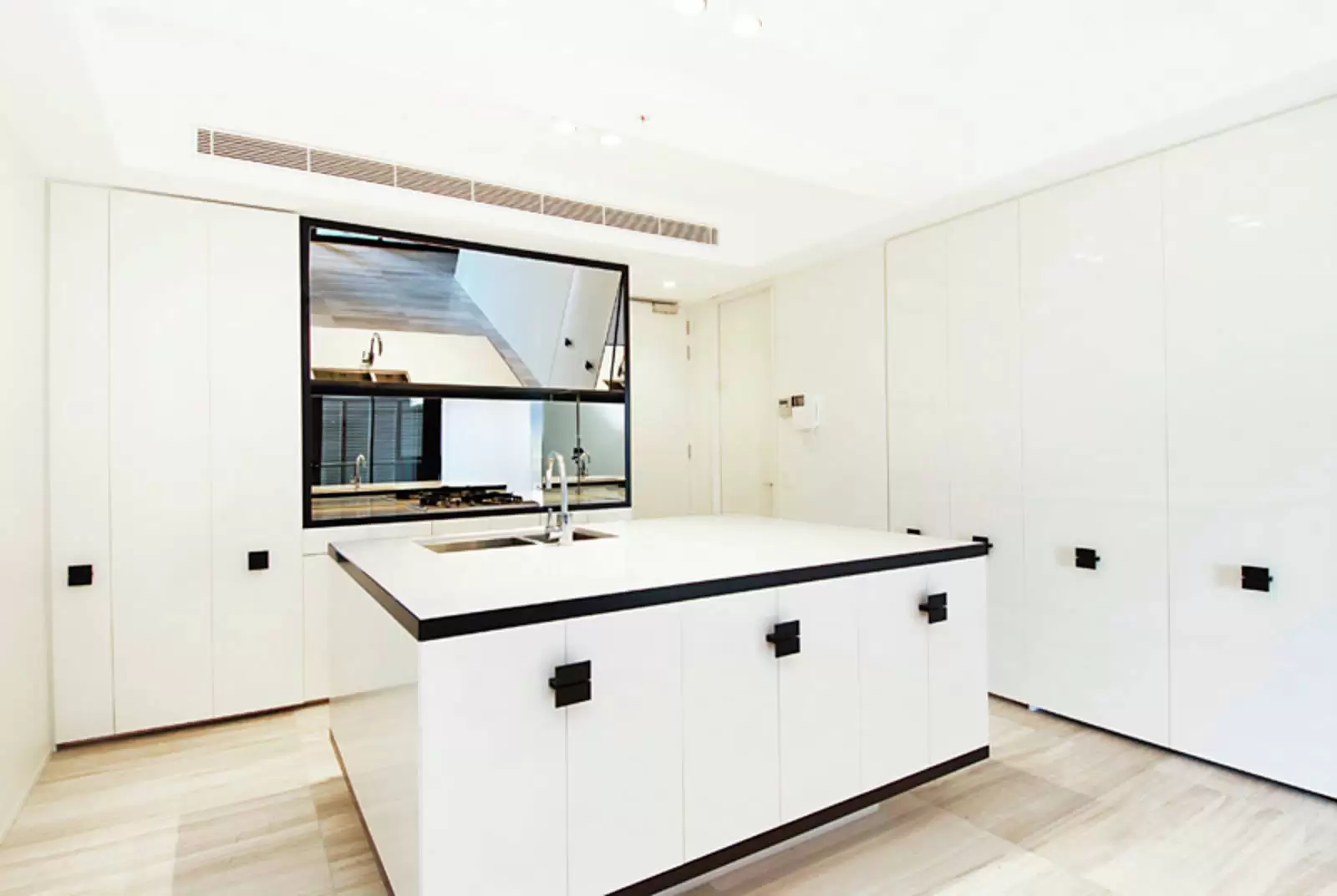 S605/178 Thomas Street, Haymarket Leased by Sydney Sotheby's International Realty - image 1