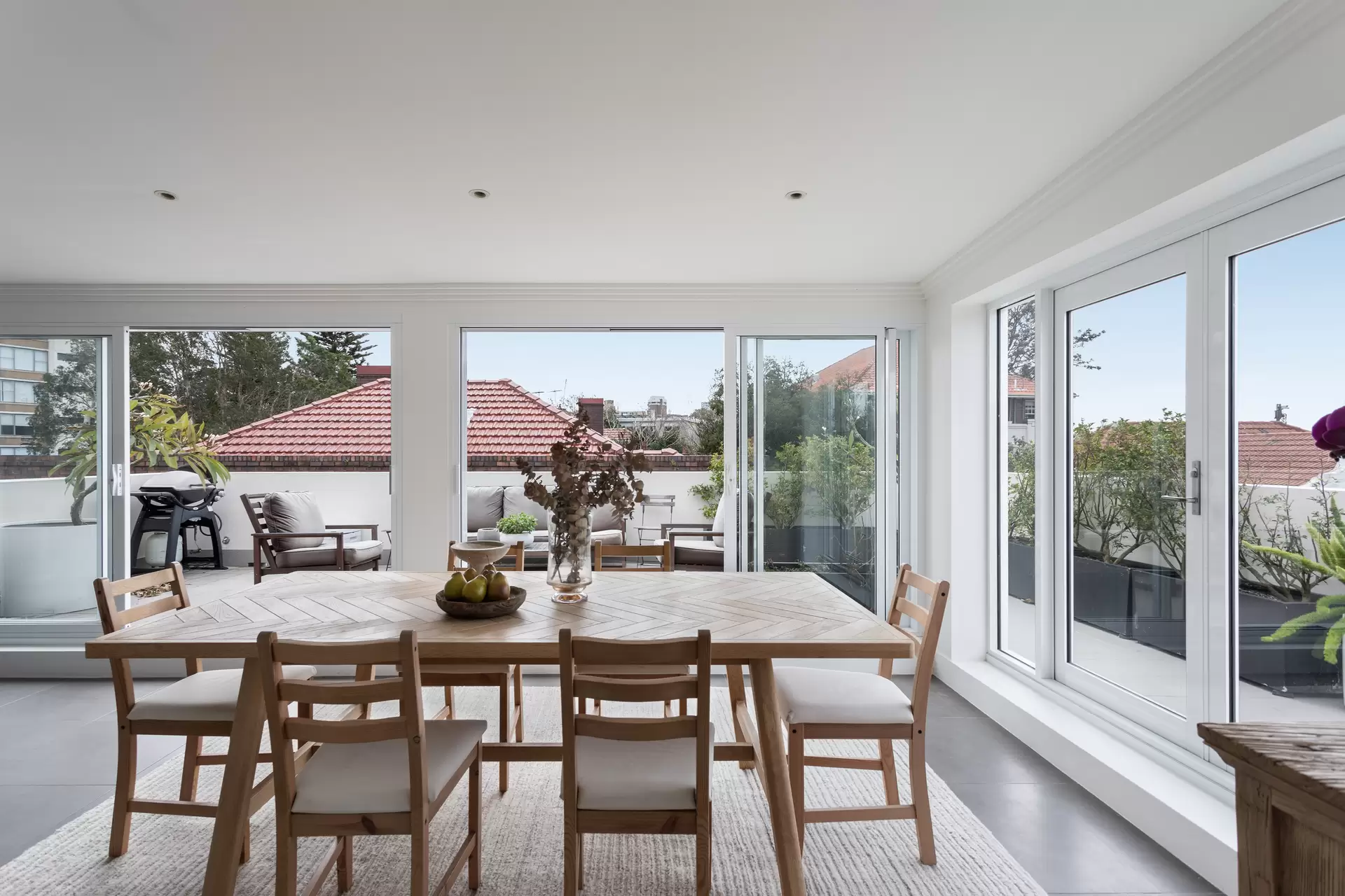 13/164 New South Head Road, Edgecliff Sold by Sydney Sotheby's International Realty - image 1