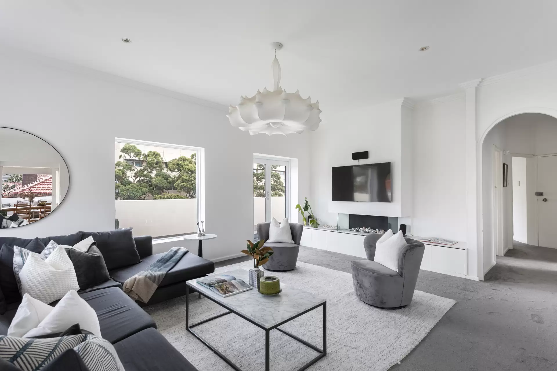 13/164 New South Head Road, Edgecliff Sold by Sydney Sotheby's International Realty - image 1