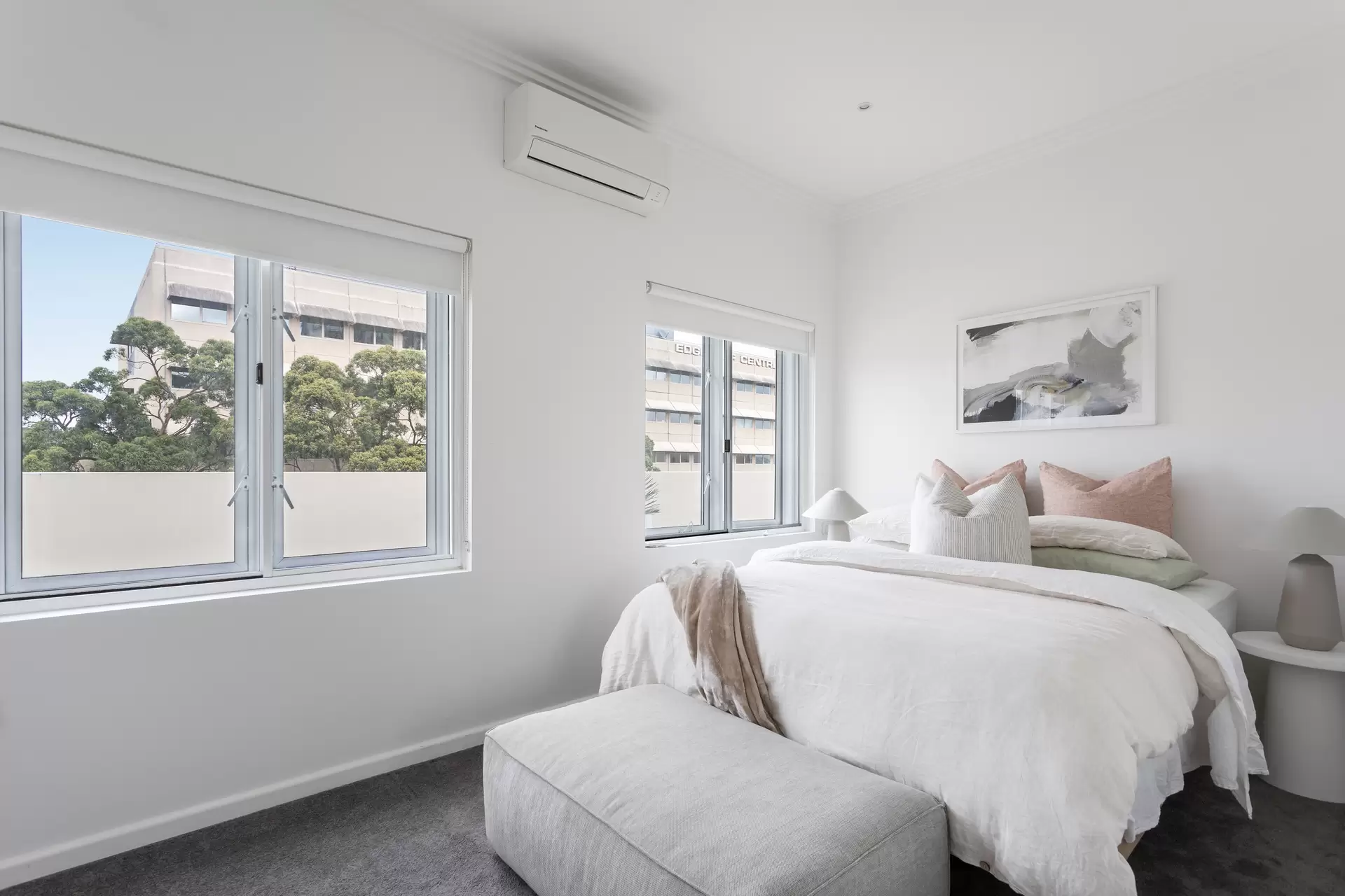 13/164 New South Head Road, Edgecliff Sold by Sydney Sotheby's International Realty - image 1