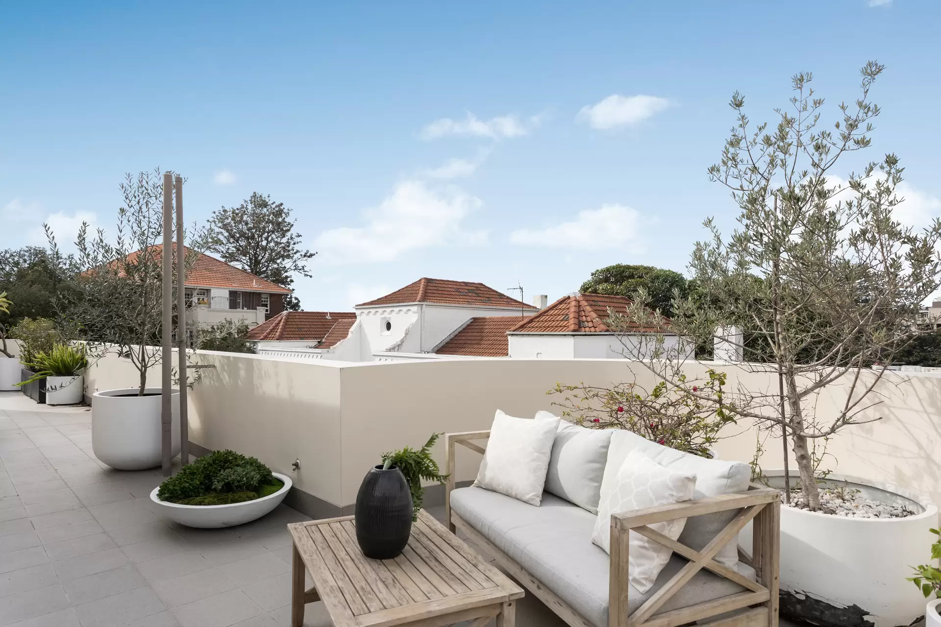 13/164 New South Head Road, Edgecliff Sold by Sydney Sotheby's International Realty - image 1