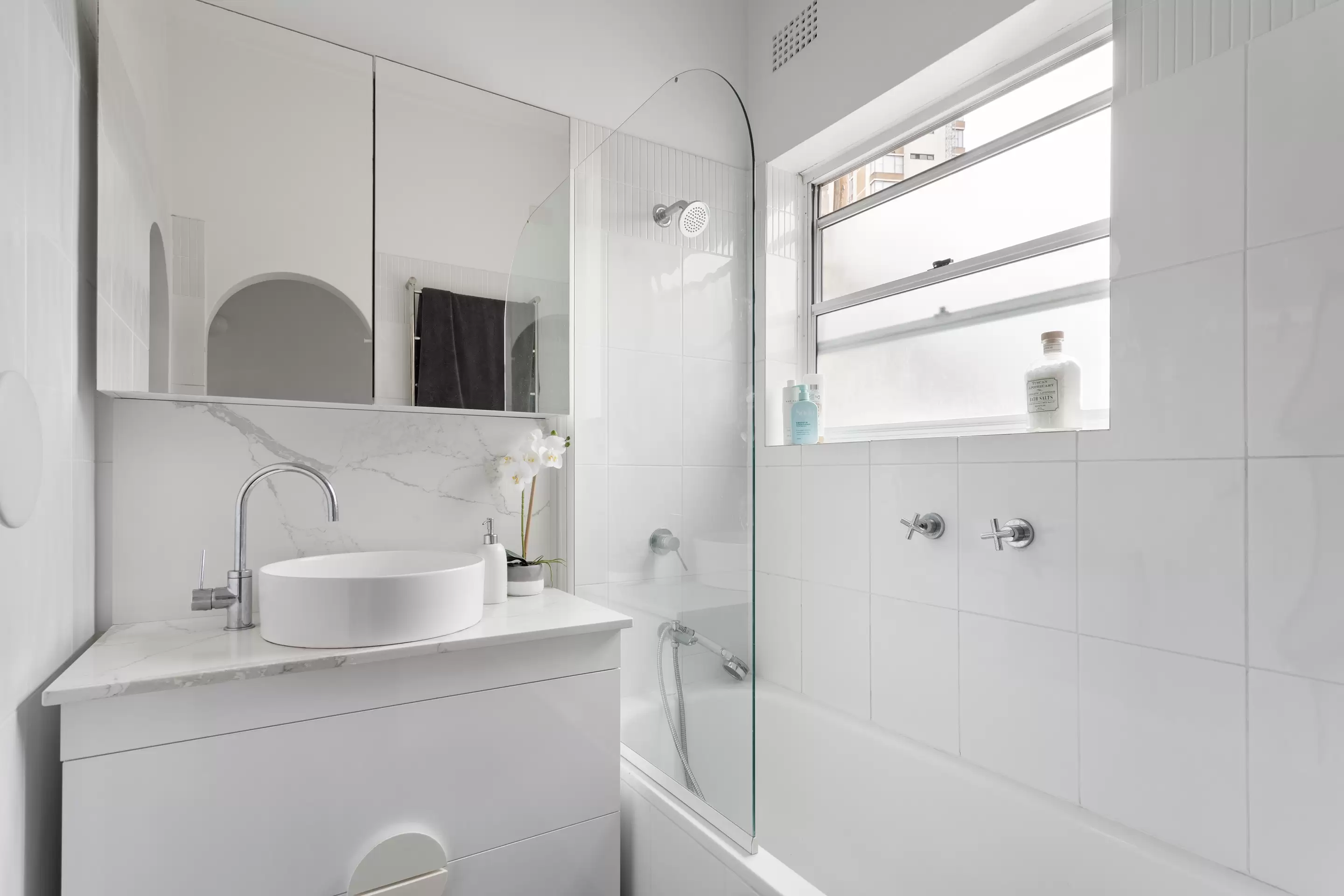 13/164 New South Head Road, Edgecliff Sold by Sydney Sotheby's International Realty - image 13