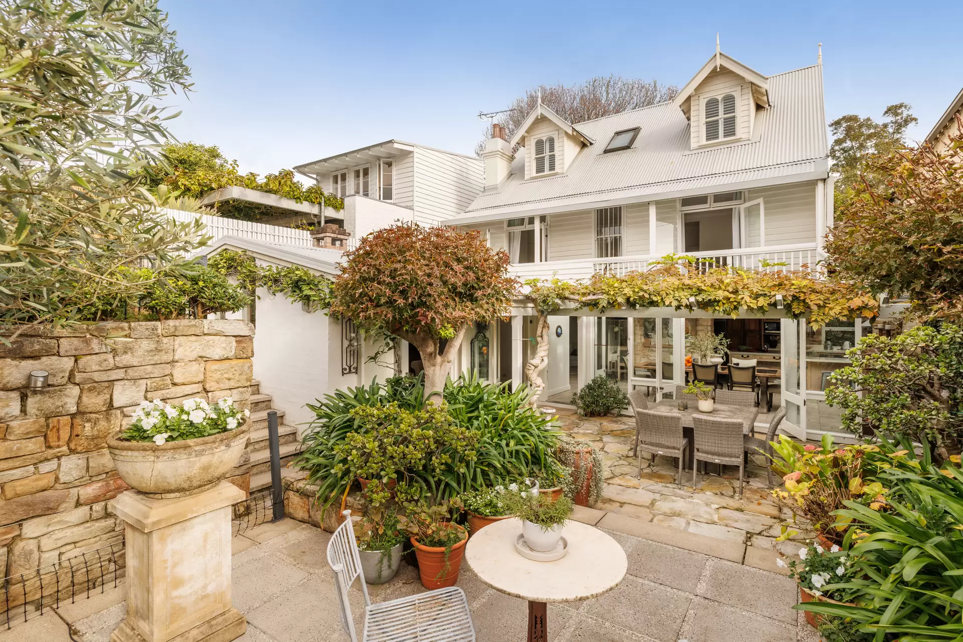 110 Sutherland Street, Paddington Sold by Sydney Sotheby's International Realty - image 1