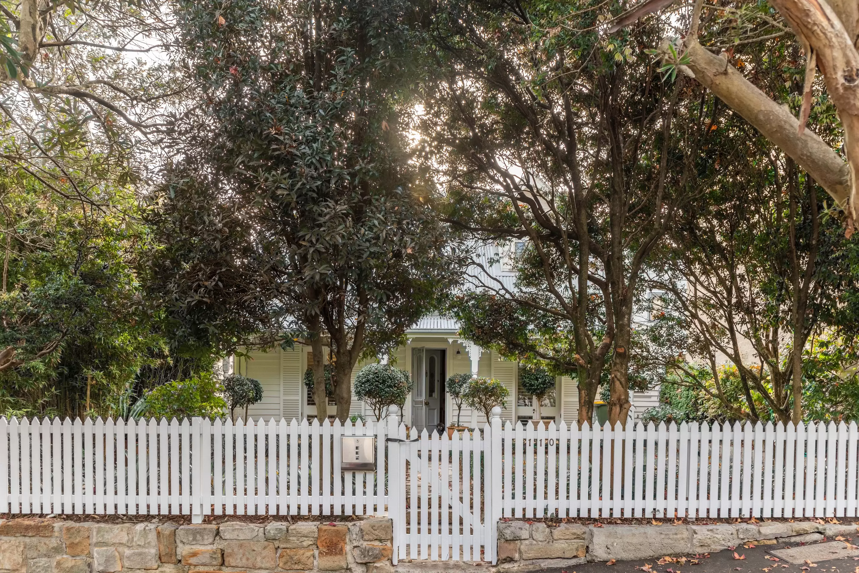 110 Sutherland Street, Paddington Sold by Sydney Sotheby's International Realty - image 1