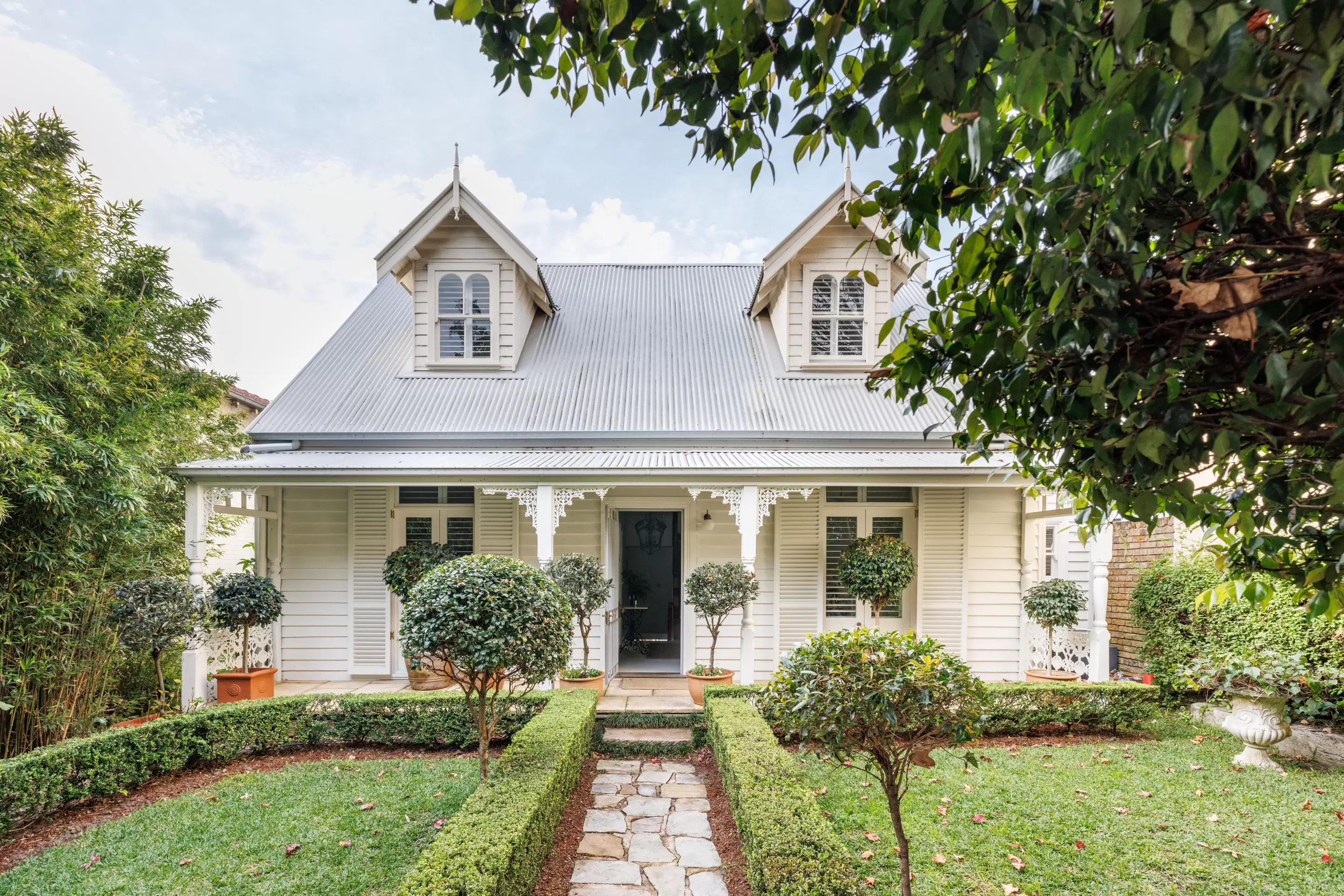 110 Sutherland Street, Paddington Sold by Sydney Sotheby's International Realty - image 2