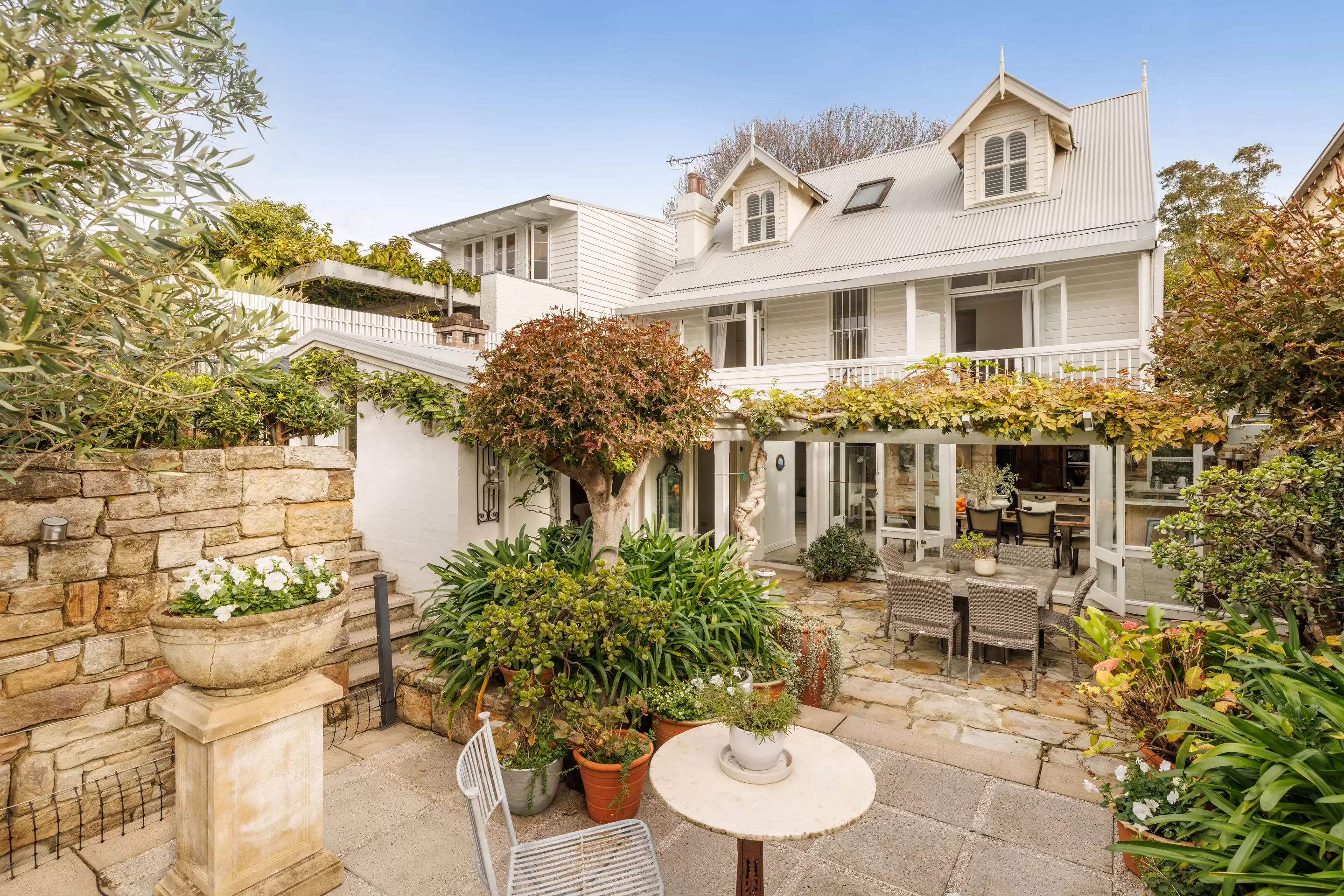 110 Sutherland Street, Paddington Sold by Sydney Sotheby's International Realty - image 3