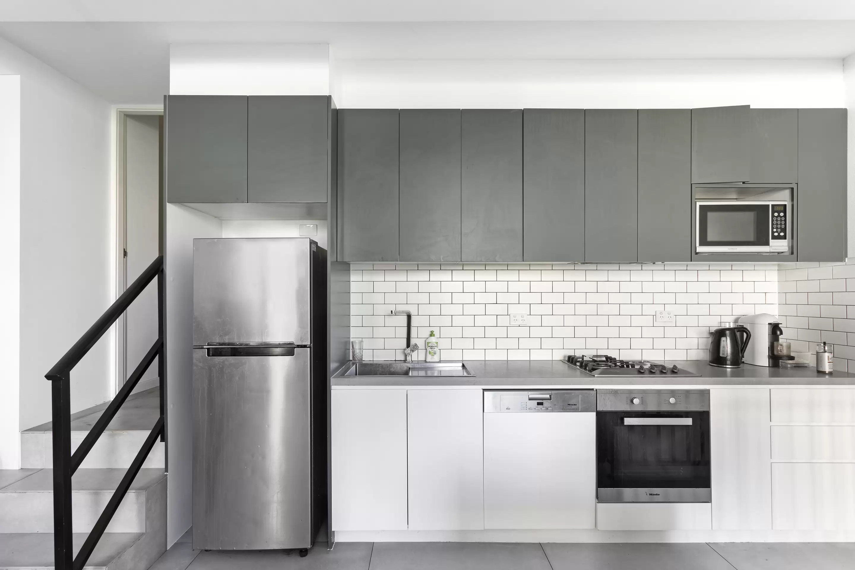302/481-483 Elizabeth Street, Surry Hills Sold by Sydney Sotheby's International Realty - image 4