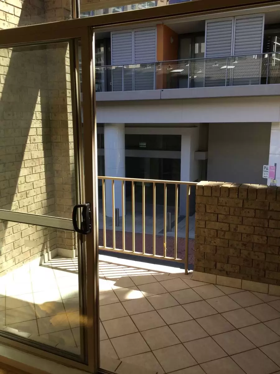 15/5 Help Street, Chatswood Leased by Sydney Sotheby's International Realty - image 4