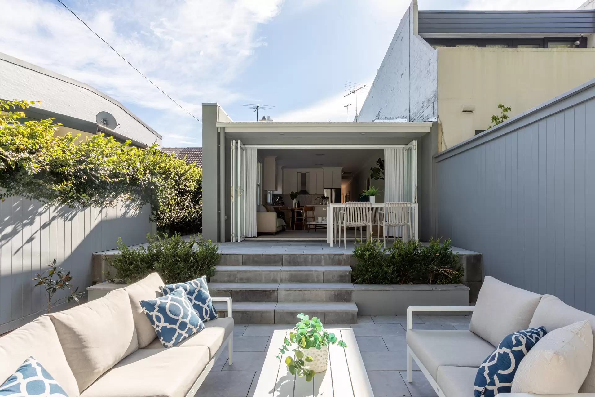 15 View Street, Woollahra Sold by Sydney Sotheby's International Realty - image 1
