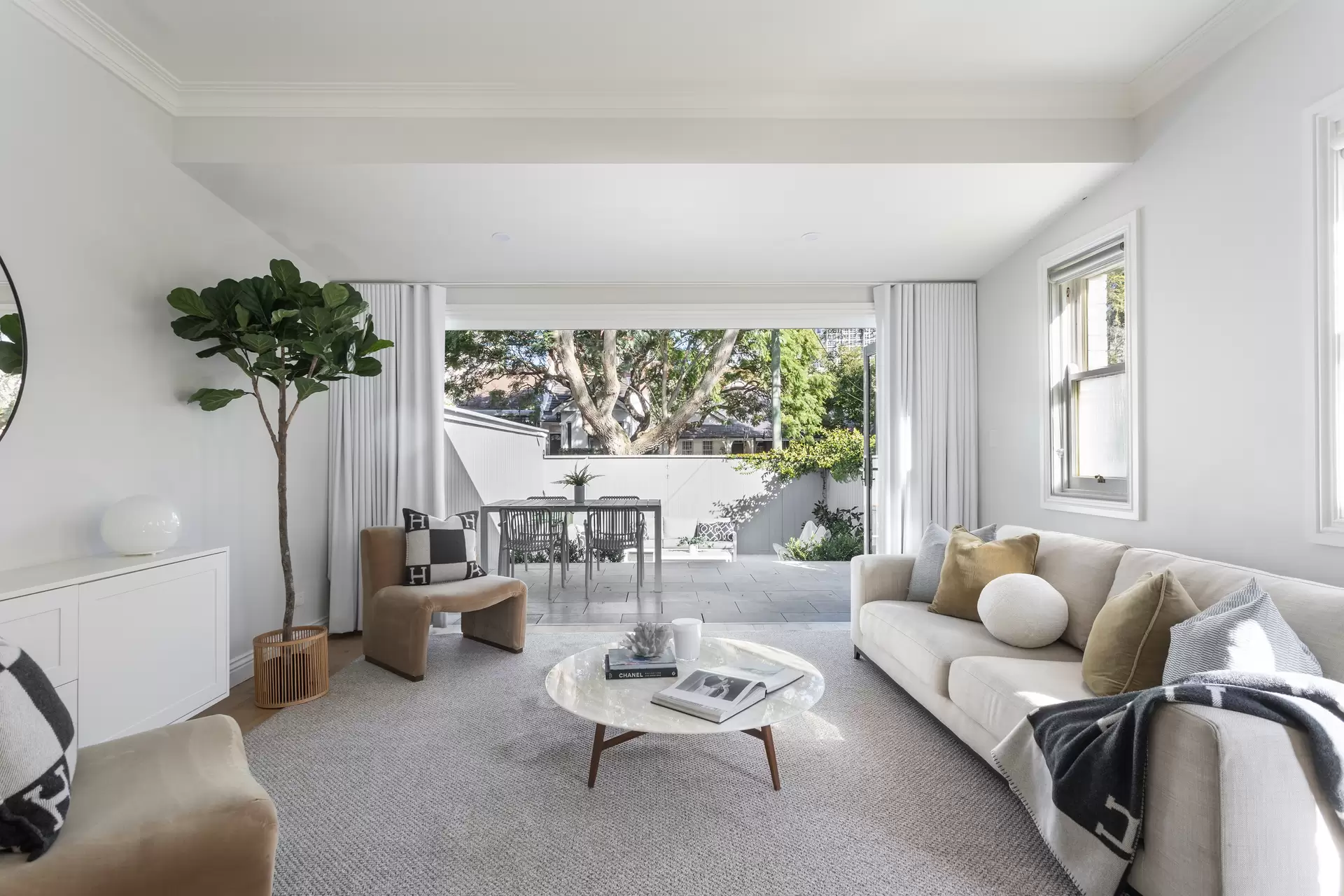 15 View Street, Woollahra Sold by Sydney Sotheby's International Realty - image 1