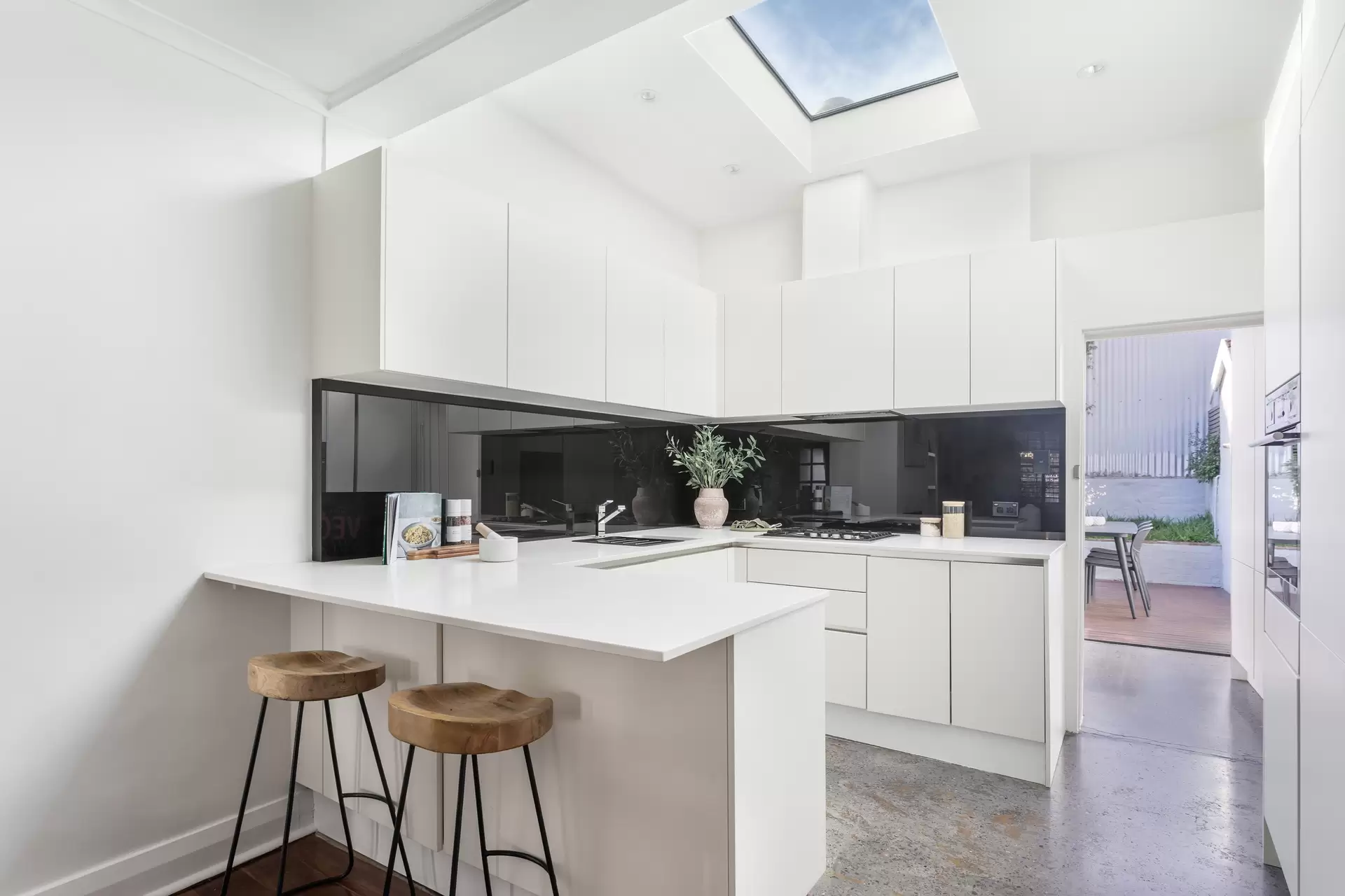 15 Comber Street, Paddington Sold by Sydney Sotheby's International Realty - image 1