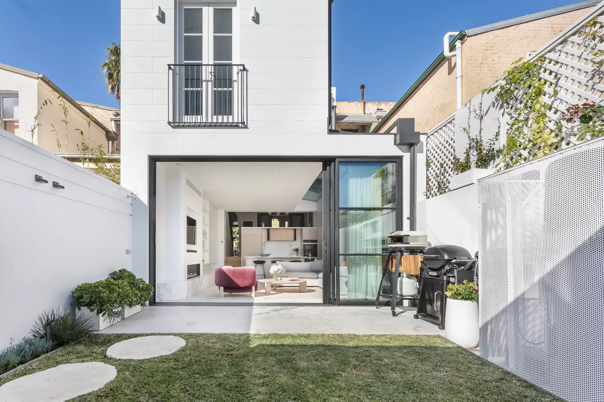 172 Jersey Road, Paddington Sold by Sydney Sotheby's International Realty - image 1