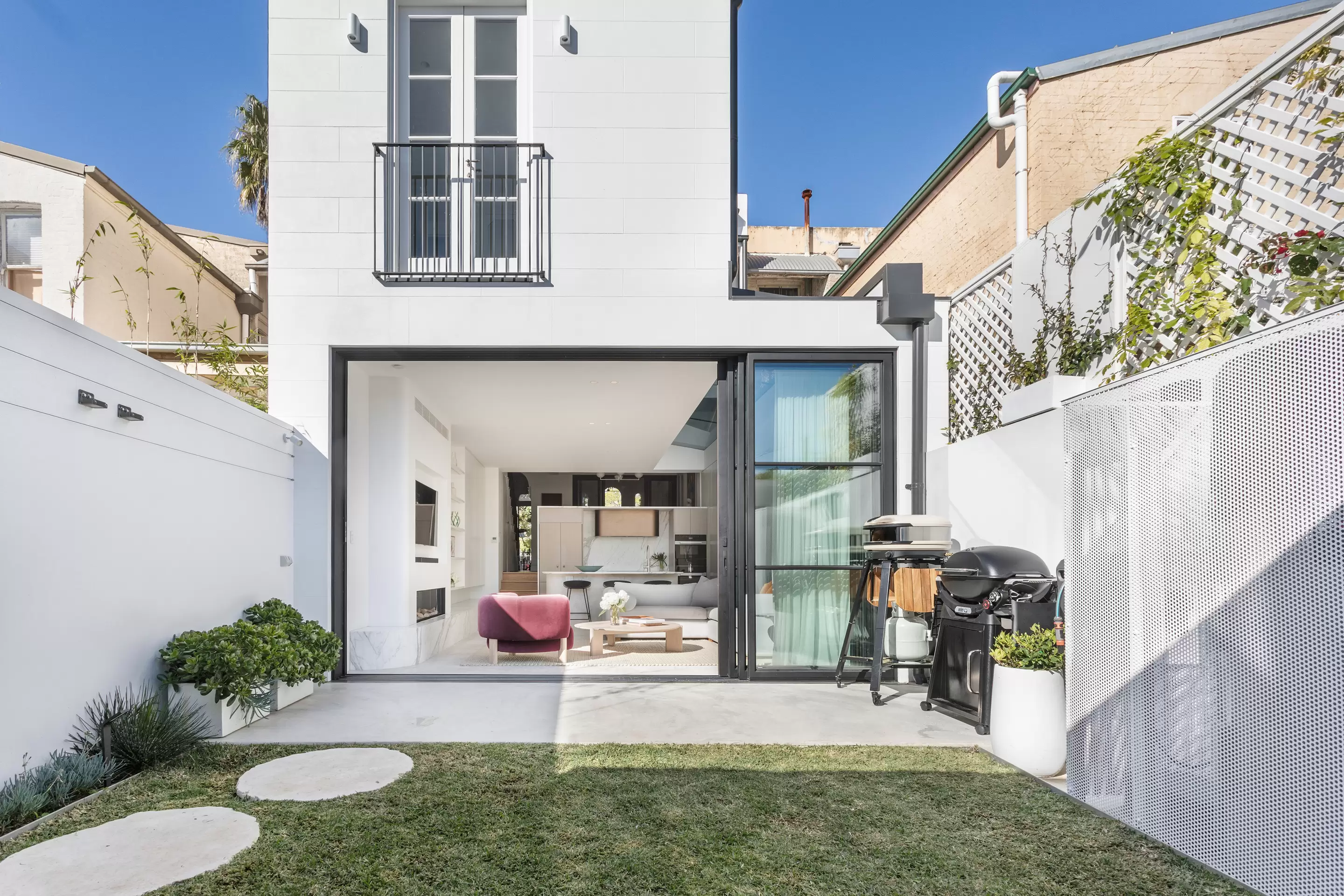 172 Jersey Road, Paddington Sold by Sydney Sotheby's International Realty - image 1