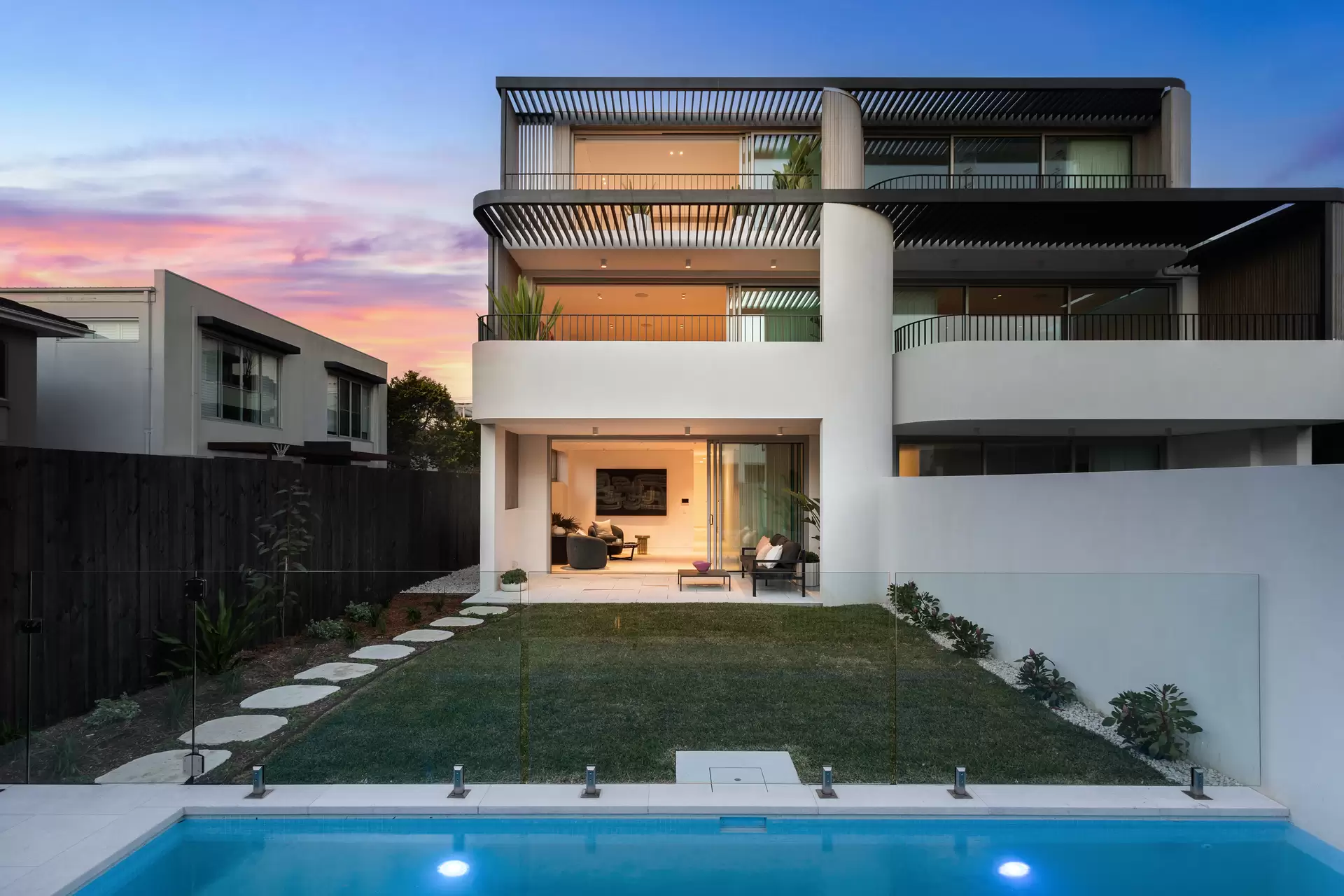19A Napier Street, Dover Heights Sold by Sydney Sotheby's International Realty - image 1