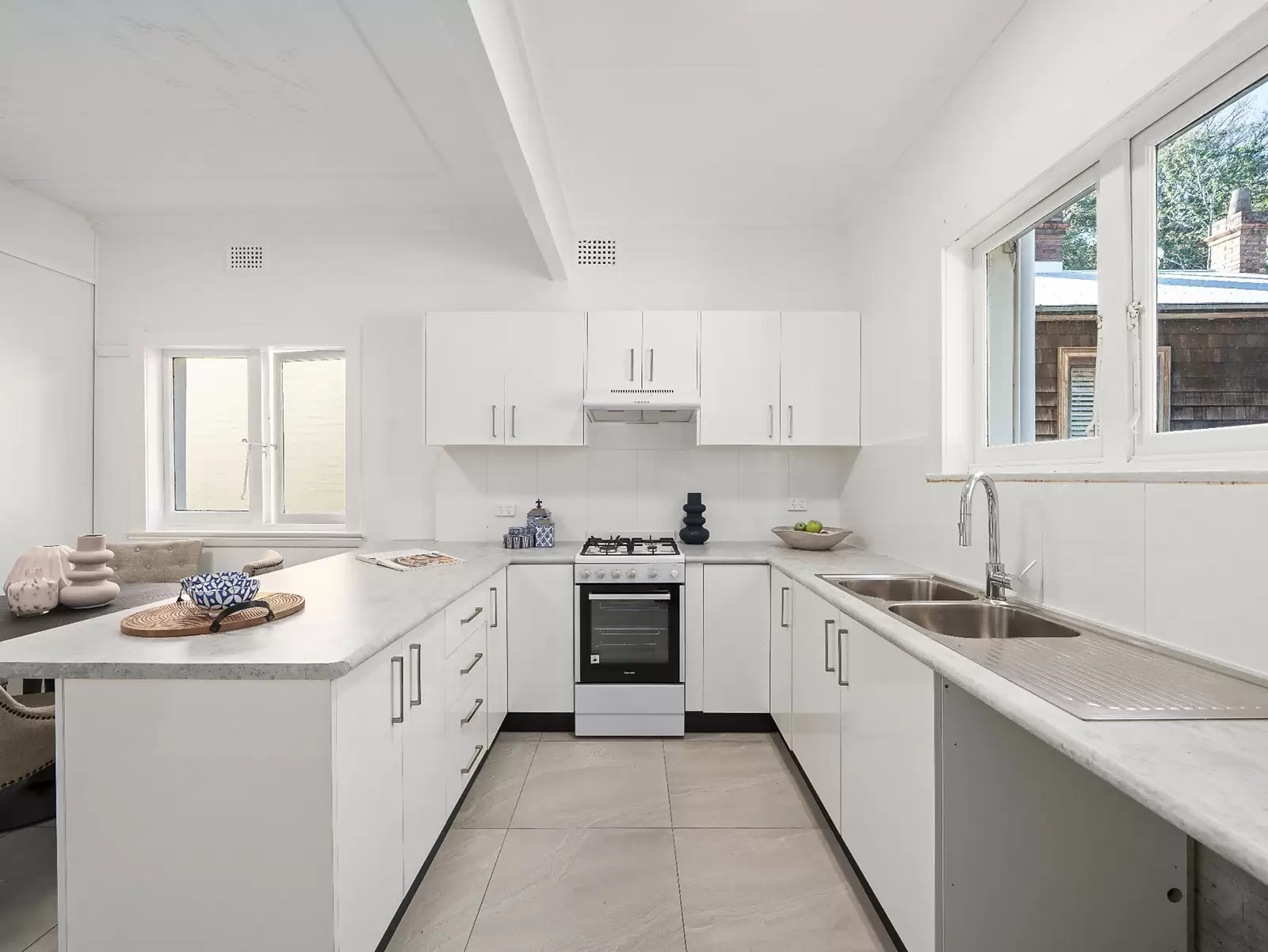 3/10 New Beach Road, Darling Point Sold by Sydney Sotheby's International Realty - image 5