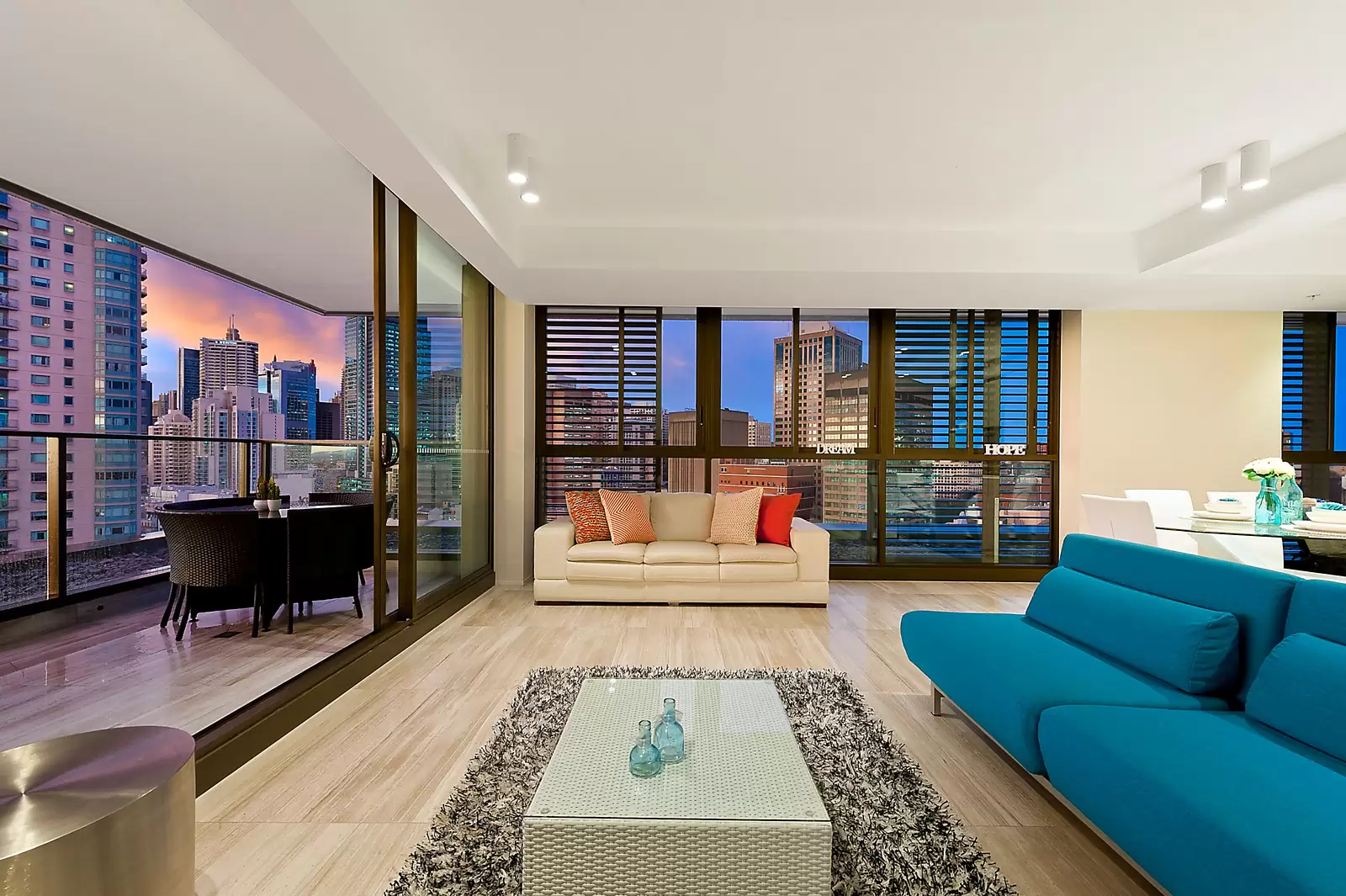 1809/178 Thomas Street, Haymarket Sold by Sydney Sotheby's International Realty - image 3