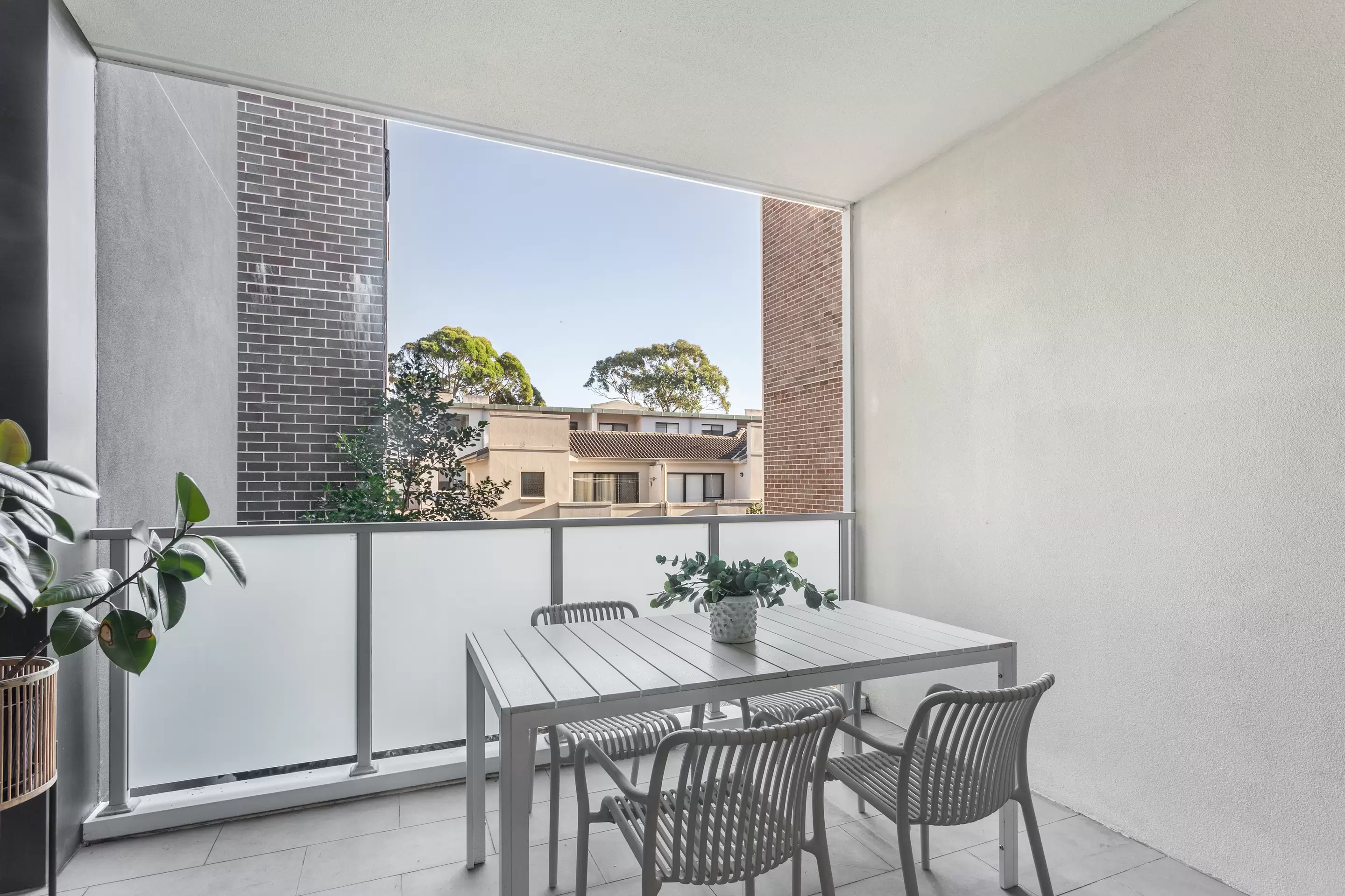 105/71-91 Euston Road, Alexandria Sold by Sydney Sotheby's International Realty - image 3