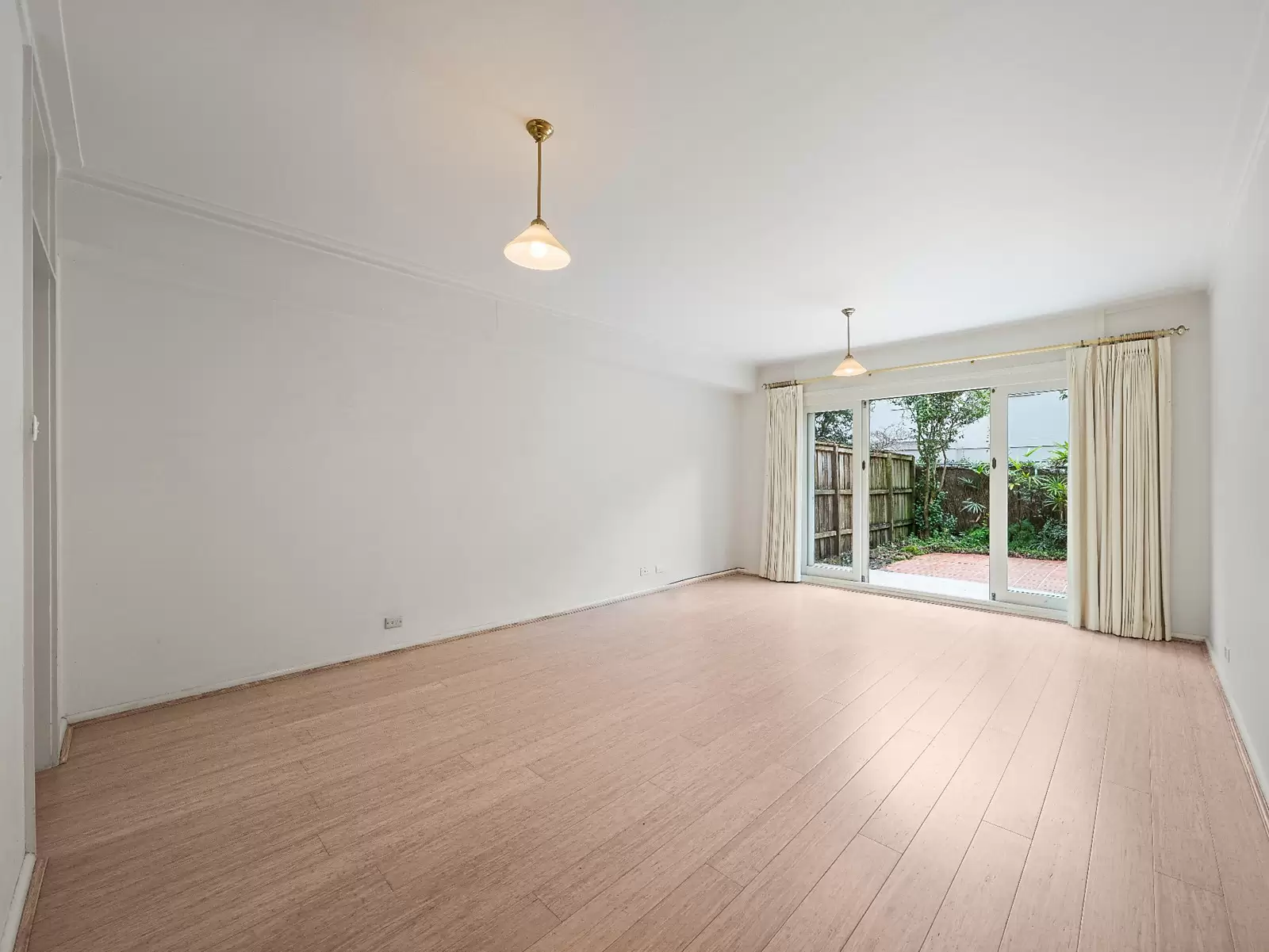 6/58 Ocean Street, Woollahra Sold by Sydney Sotheby's International Realty - image 1