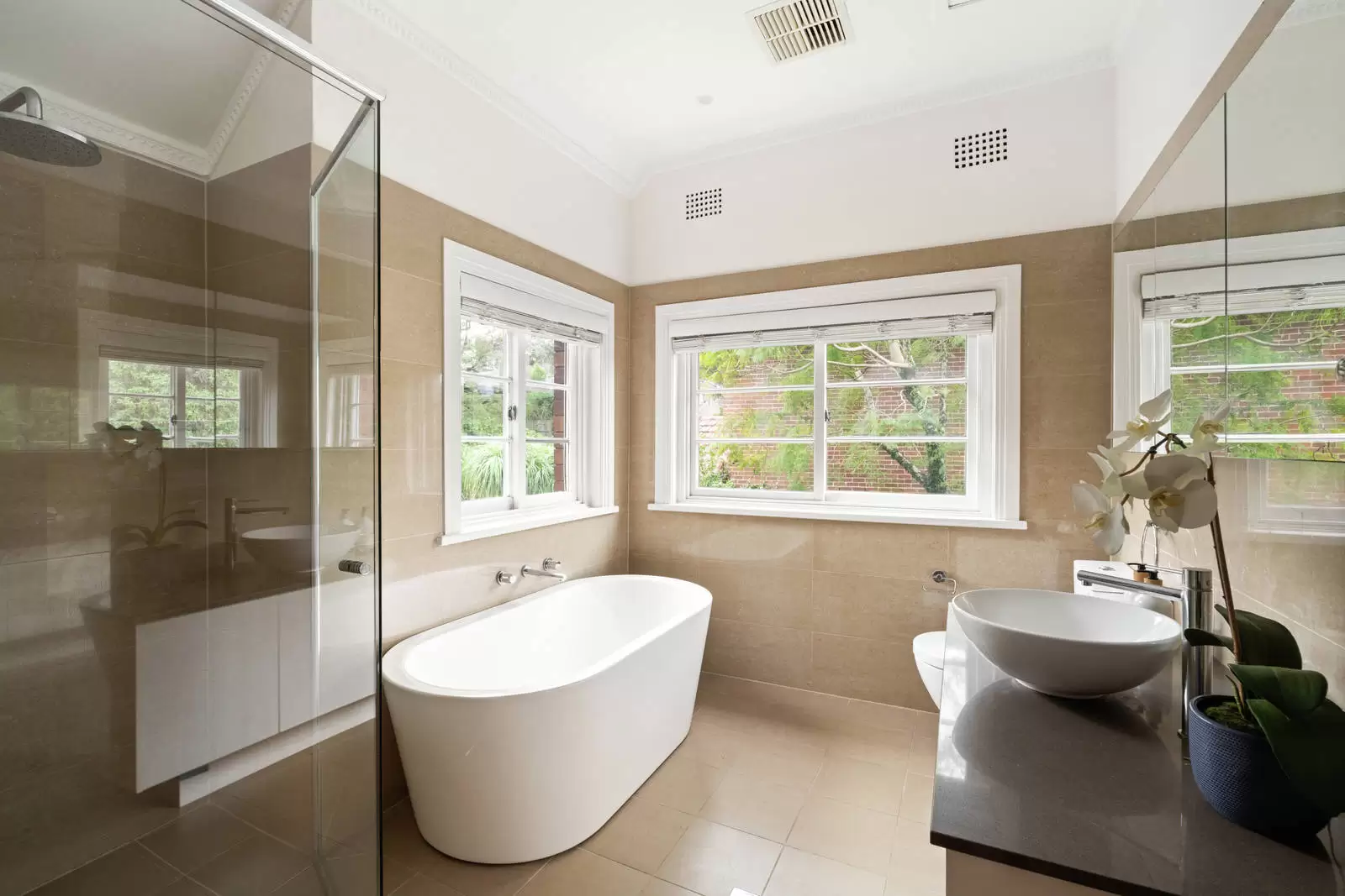 15 Westbourne Road, Lindfield Sold by Sydney Sotheby's International Realty - image 12