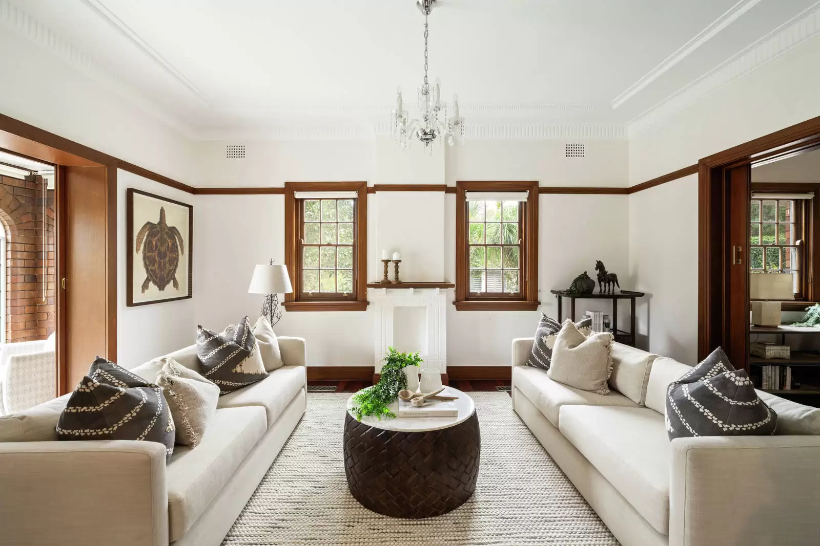 15 Westbourne Road, Lindfield Sold by Sydney Sotheby's International Realty - image 2