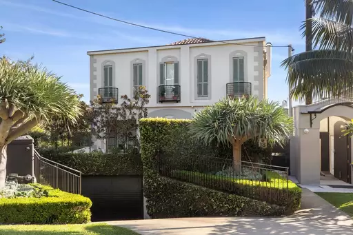 18 The Crescent, Vaucluse Leased by Sydney Sotheby's International Realty