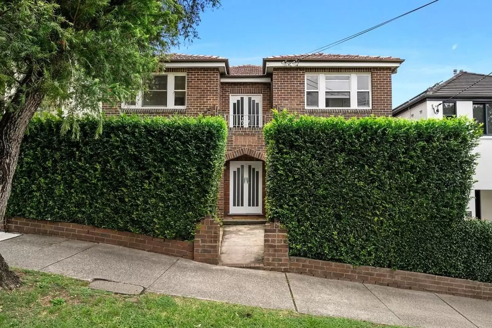 2/10 Woolcott Street, Waverton Sold by Sydney Sotheby's International Realty - image 1