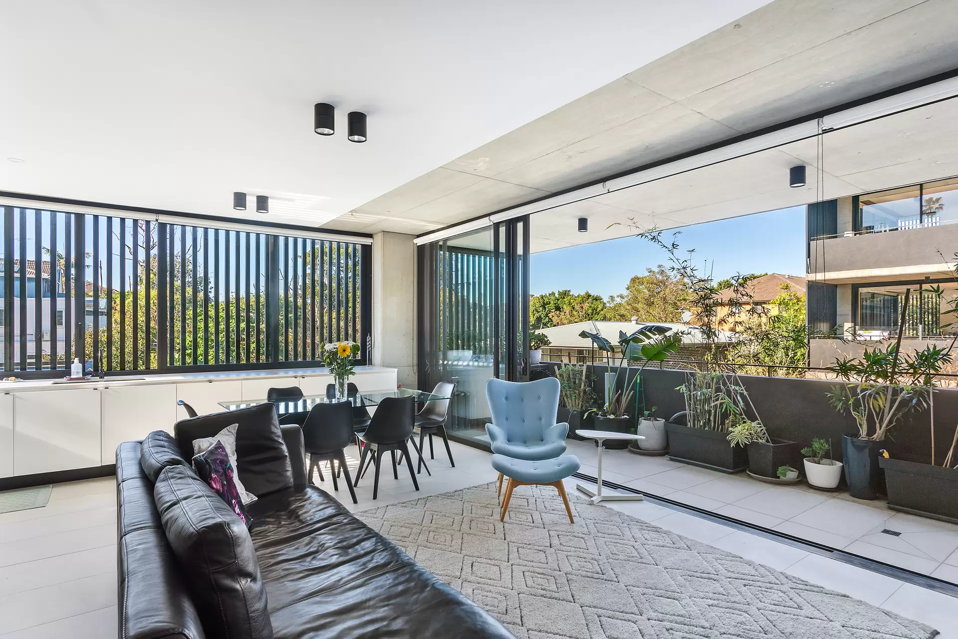 19/293 Alison Road, Coogee Sold by Sydney Sotheby's International Realty - image 3