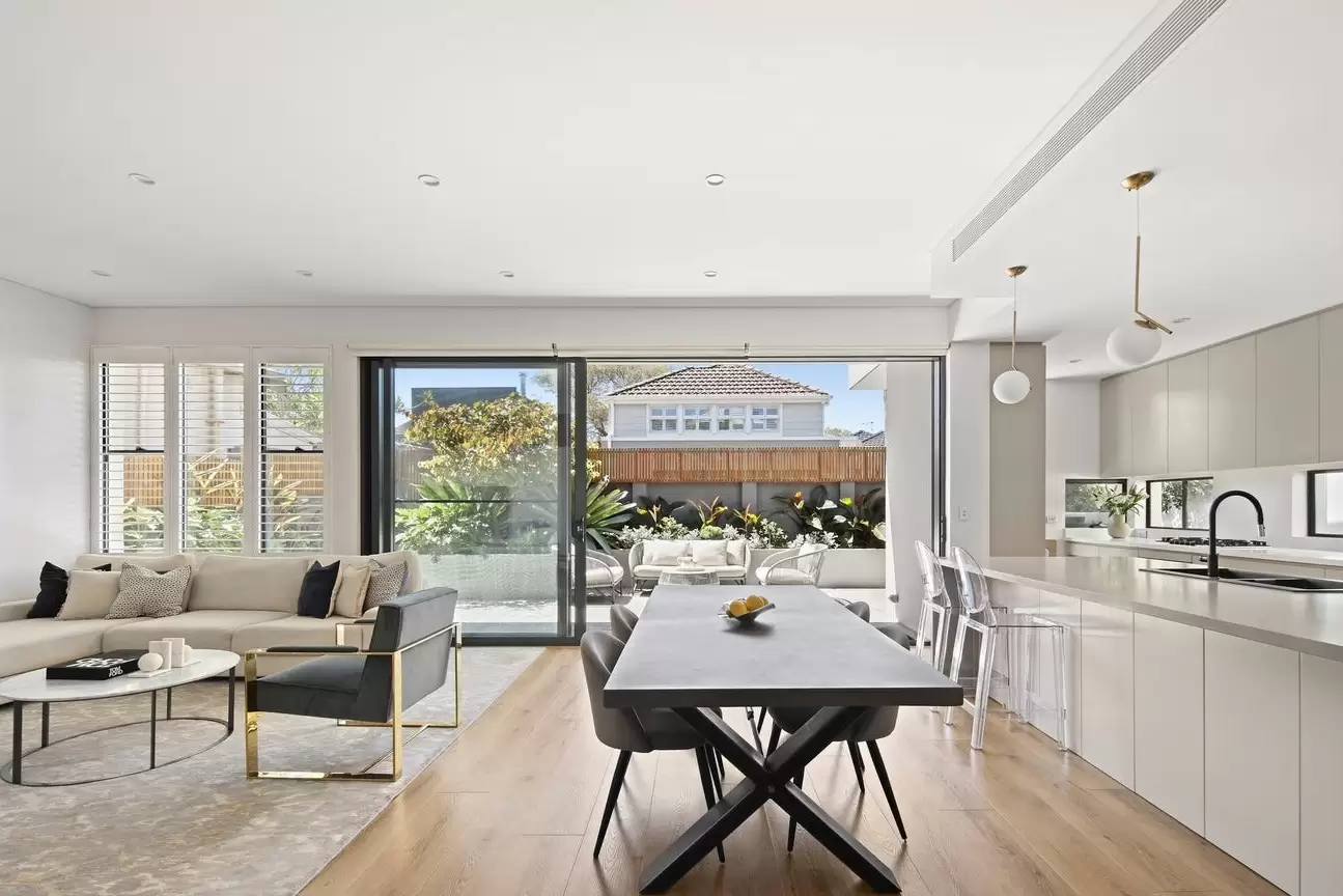 35 Clovelly Road, Randwick Sold by Sydney Sotheby's International Realty - image 2