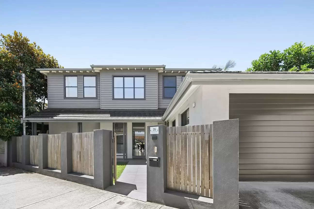 35 Clovelly Road, Randwick Sold by Sydney Sotheby's International Realty - image 1