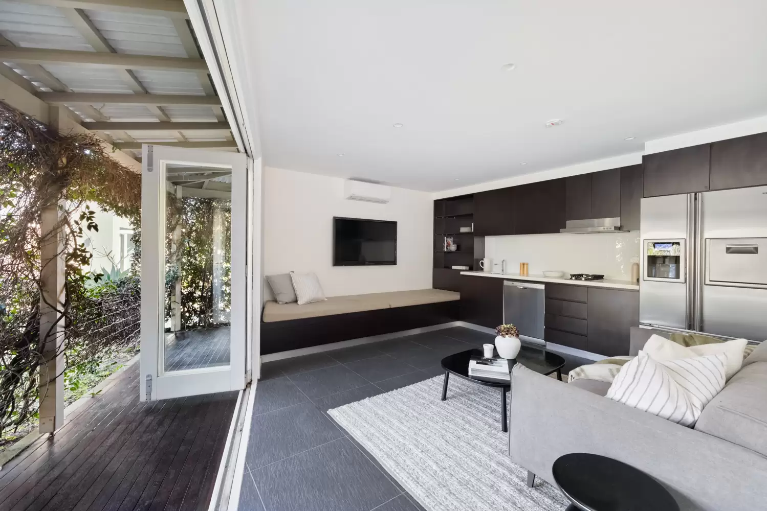 16 Milroy Avenue, Kensington Sold by Sydney Sotheby's International Realty - image 19