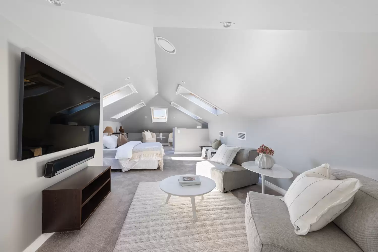 16 Milroy Avenue, Kensington Sold by Sydney Sotheby's International Realty - image 13