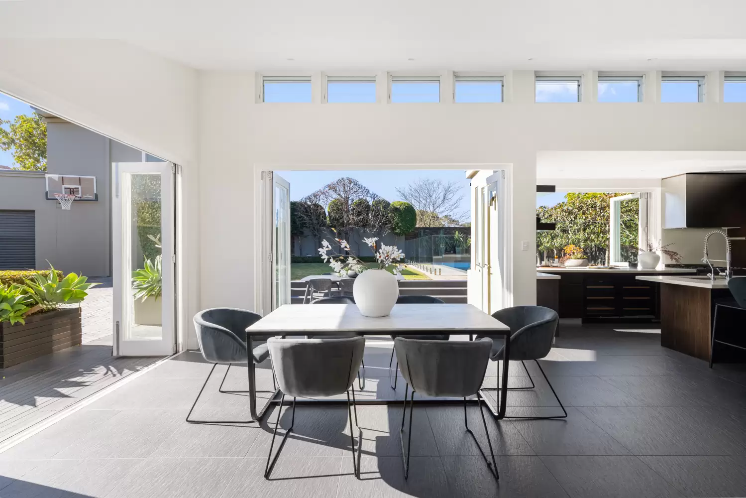 16 Milroy Avenue, Kensington Sold by Sydney Sotheby's International Realty - image 8