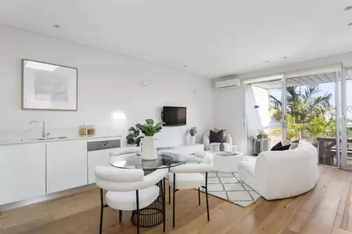 12/19 Poate Road, Centennial Park Sold by Sydney Sotheby's International Realty