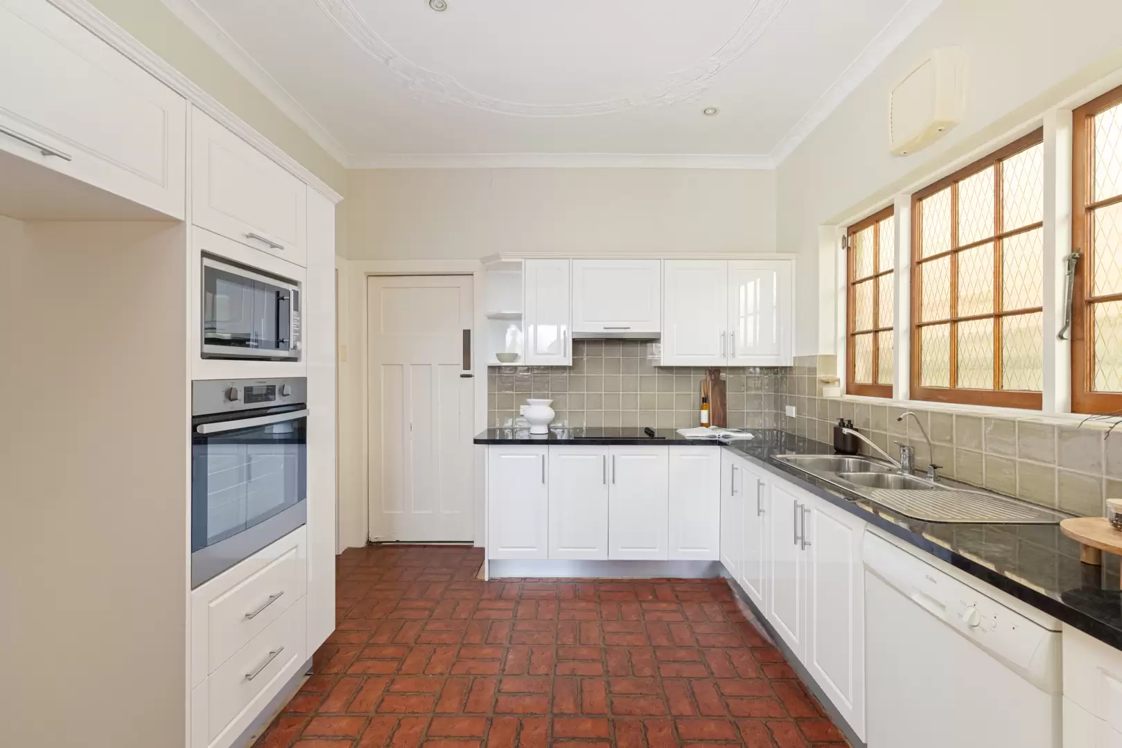 87 Tunstall Avenue, Kingsford Sold by Sydney Sotheby's International Realty - image 12