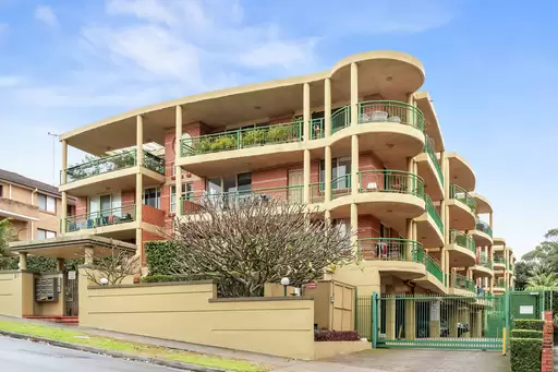2a/90 Mount Street, Coogee Leased by Sydney Sotheby's International Realty
