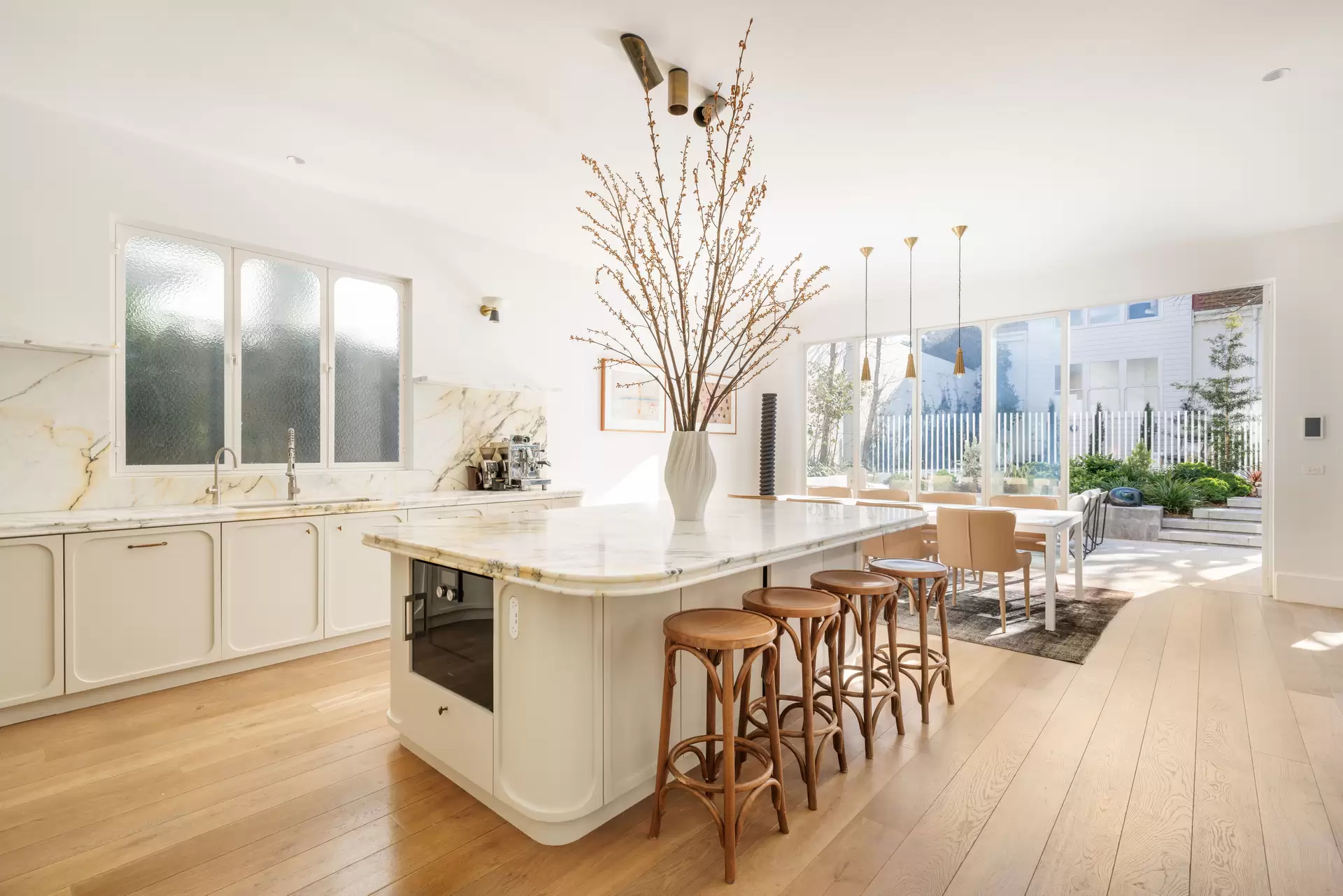 86 Queens Park Road, Queens Park Sold by Sydney Sotheby's International Realty - image 1