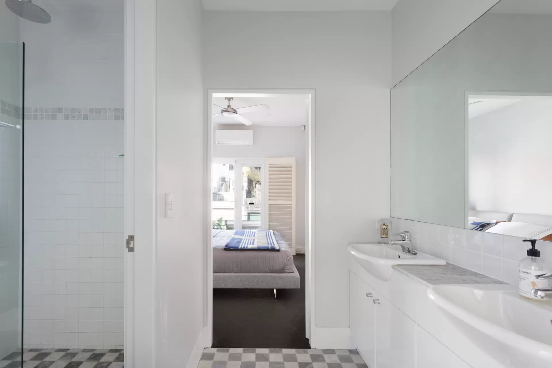 26 Alexander Street, Paddington Sold by Sydney Sotheby's International Realty - image 1
