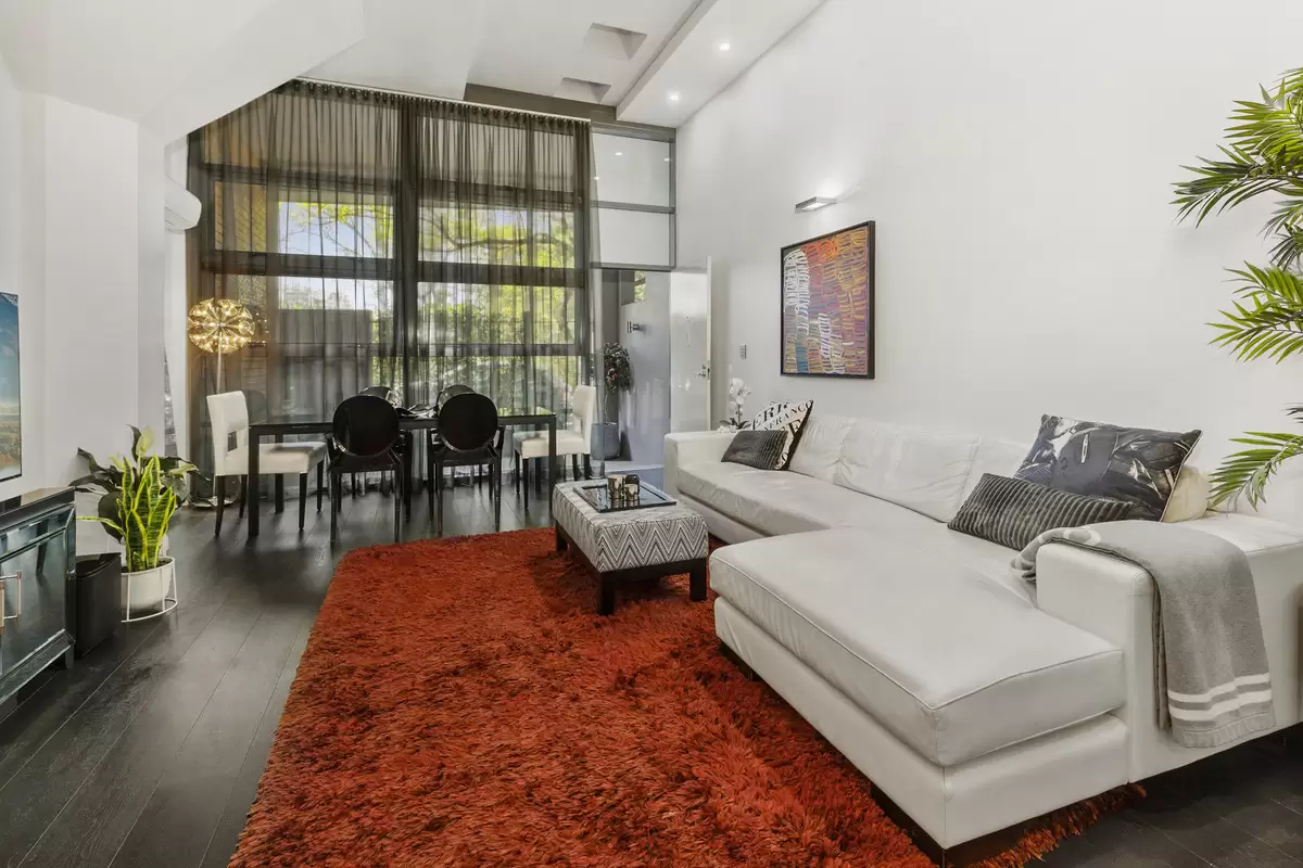 111/357 Glenmore Road, Paddington Sold by Sydney Sotheby's International Realty - image 1