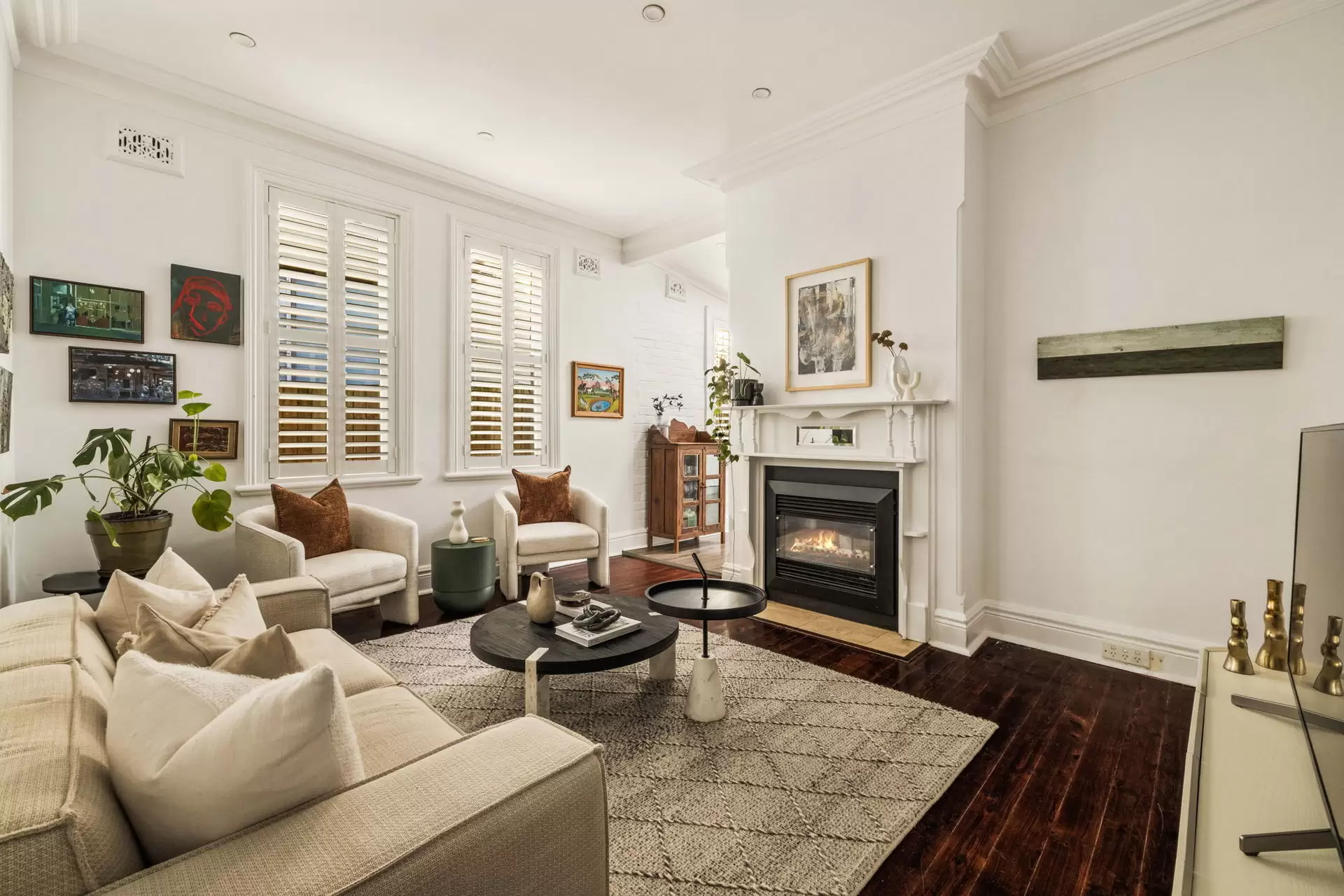 131 Henrietta Street, Waverley Sold by Sydney Sotheby's International Realty - image 3