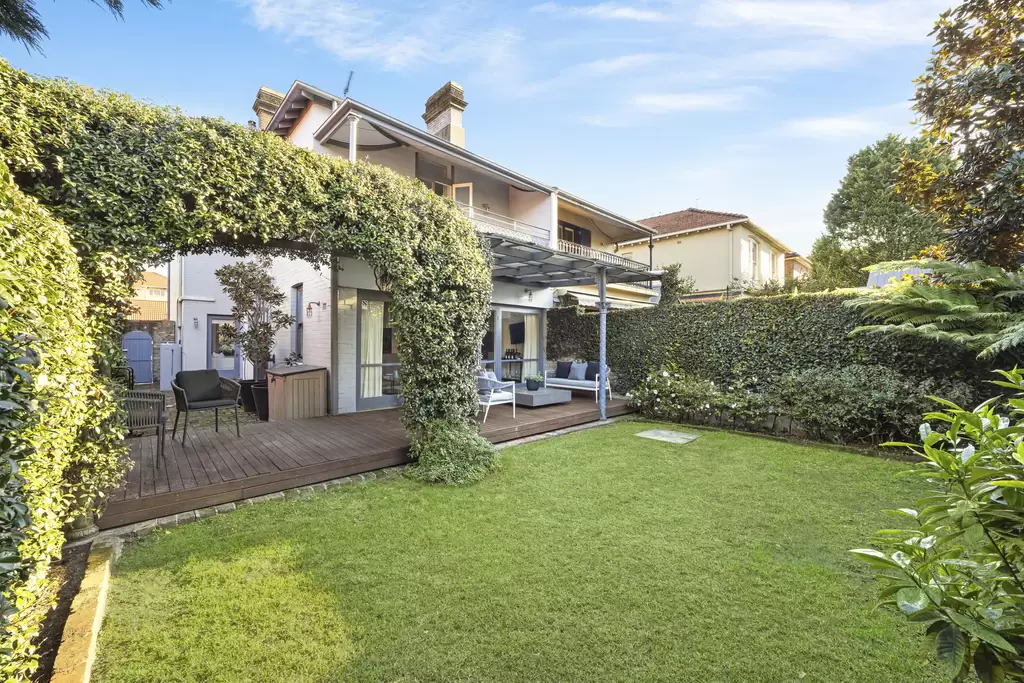 61 Cross Street, Double Bay Sold by Sydney Sotheby's International Realty
