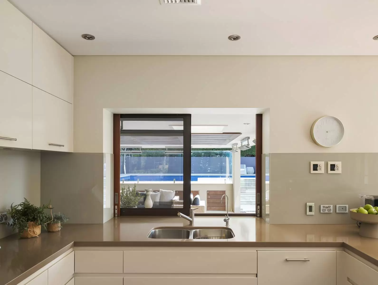 54 Pymble Avenue, Pymble Sold by Sydney Sotheby's International Realty - image 10